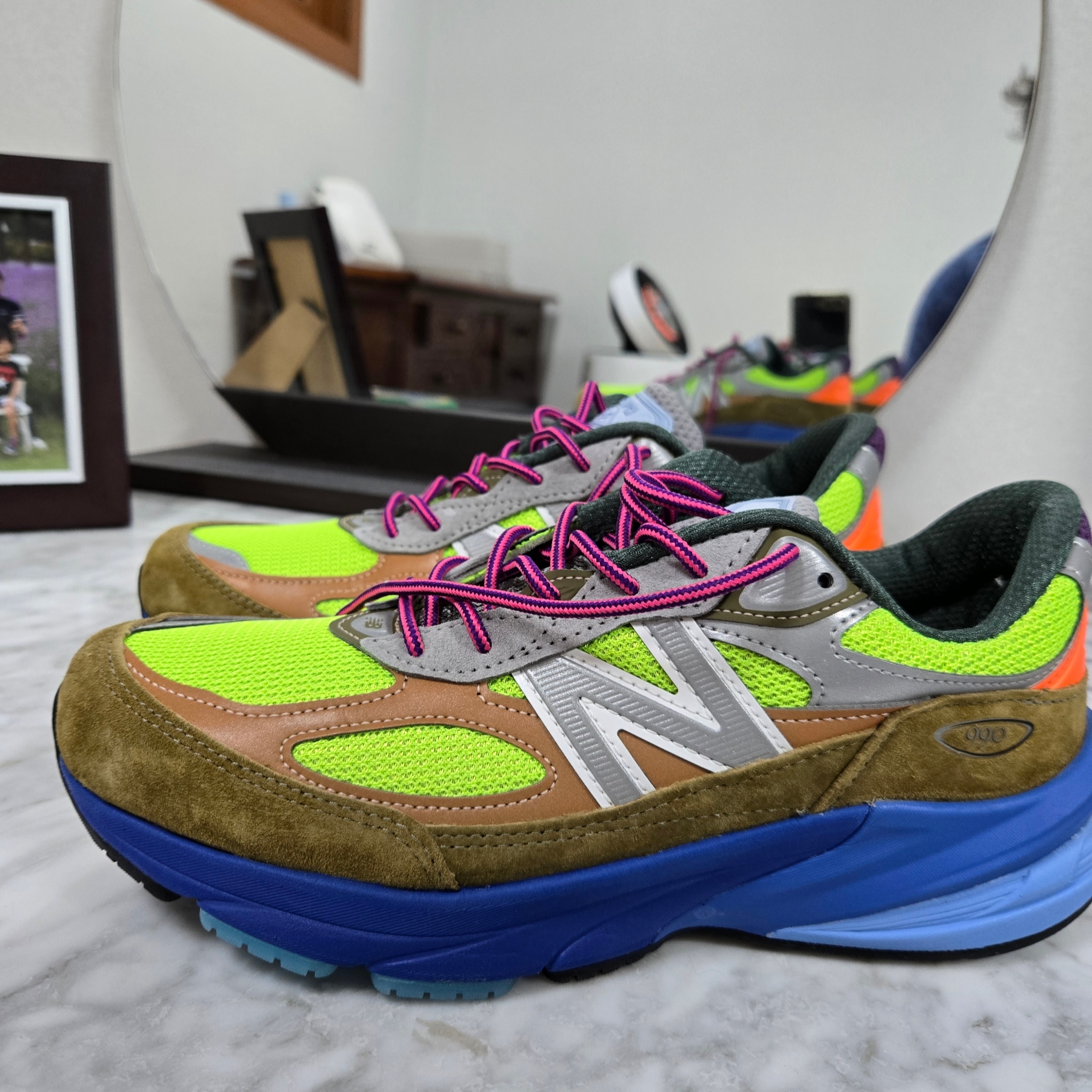 New Balance x Action Bronson 990v6 Made in USA Baklava Multi 착용 스타일