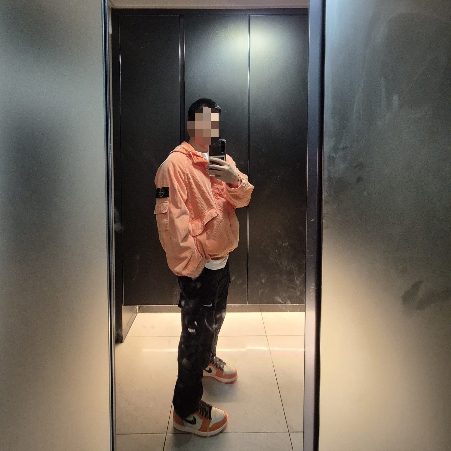 Jordan 1 Retro High OG Reverse Shattered Backboard, Supreme x Stone Island Corduroy Jacket Orange - 20FW 착용 스타일 - 2