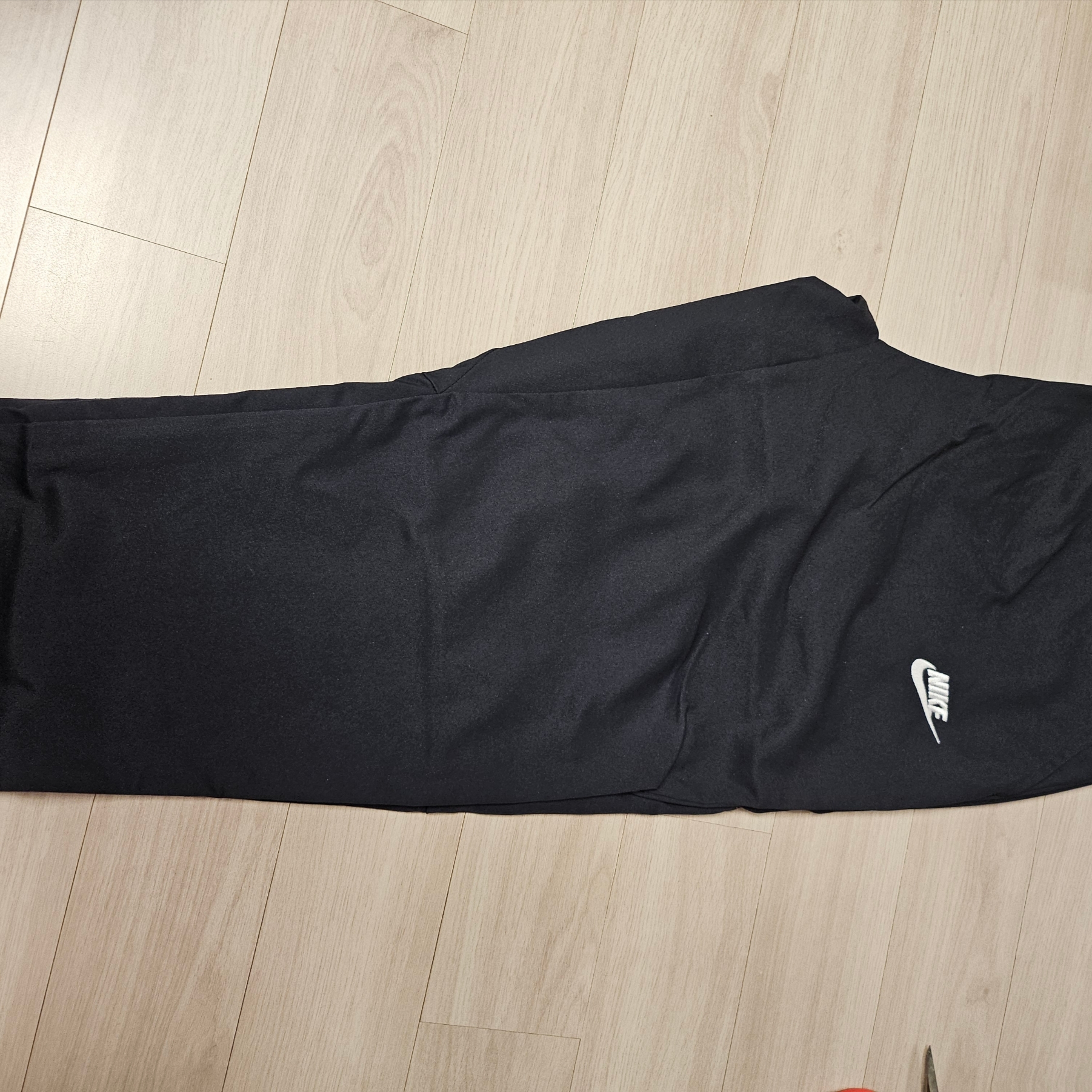 Nike Club Woven Tapered Leg Pants Black White - Asia 착용 스타일 - 2
