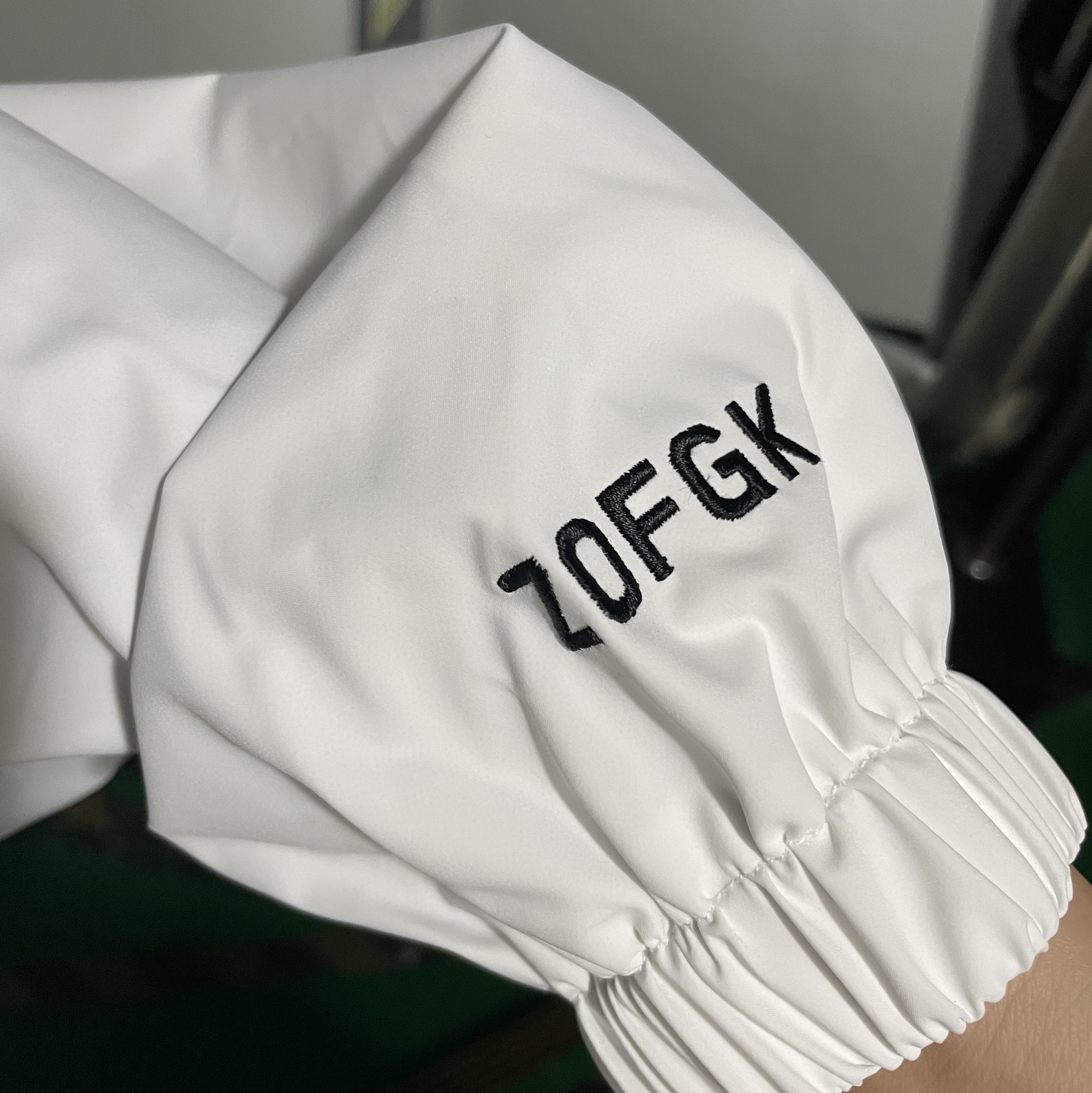 T1 2024 Uniform Worlds Jacket White (Non Marking Ver.) 착용 스타일 - 2