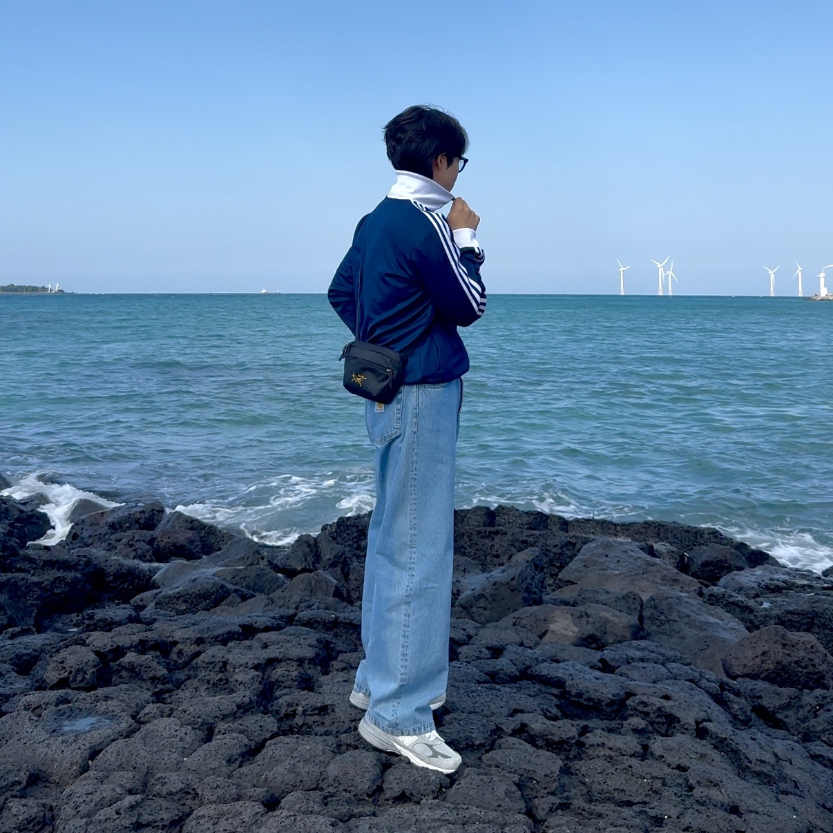 Adidas Adicolor Classic Beckenbauer Track Top Night Indigo - KR Sizing, Arc'teryx Mantis 1 Waistpack Black 착용 스타일