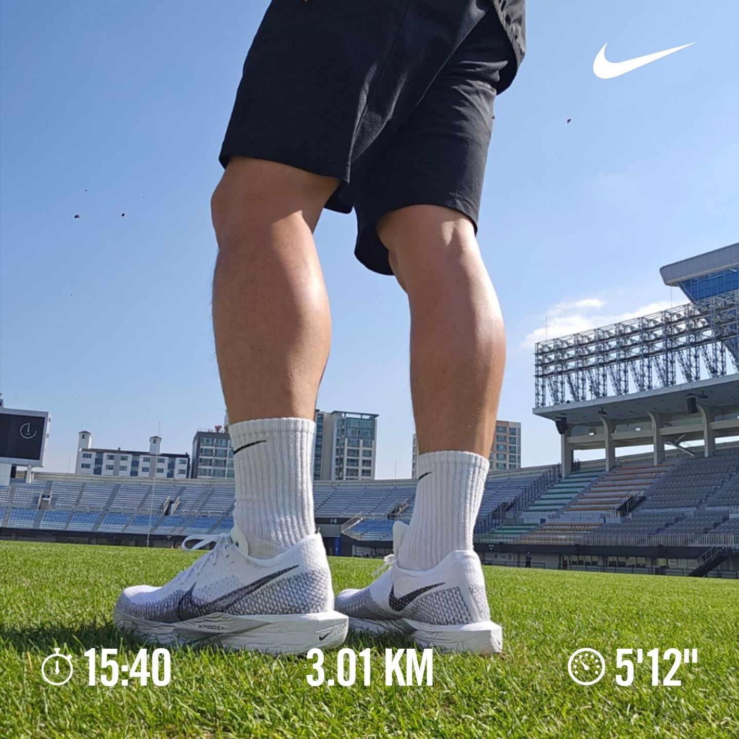 Nike ZoomX Vaporfly Next% 3 White Grey 착용 스타일
