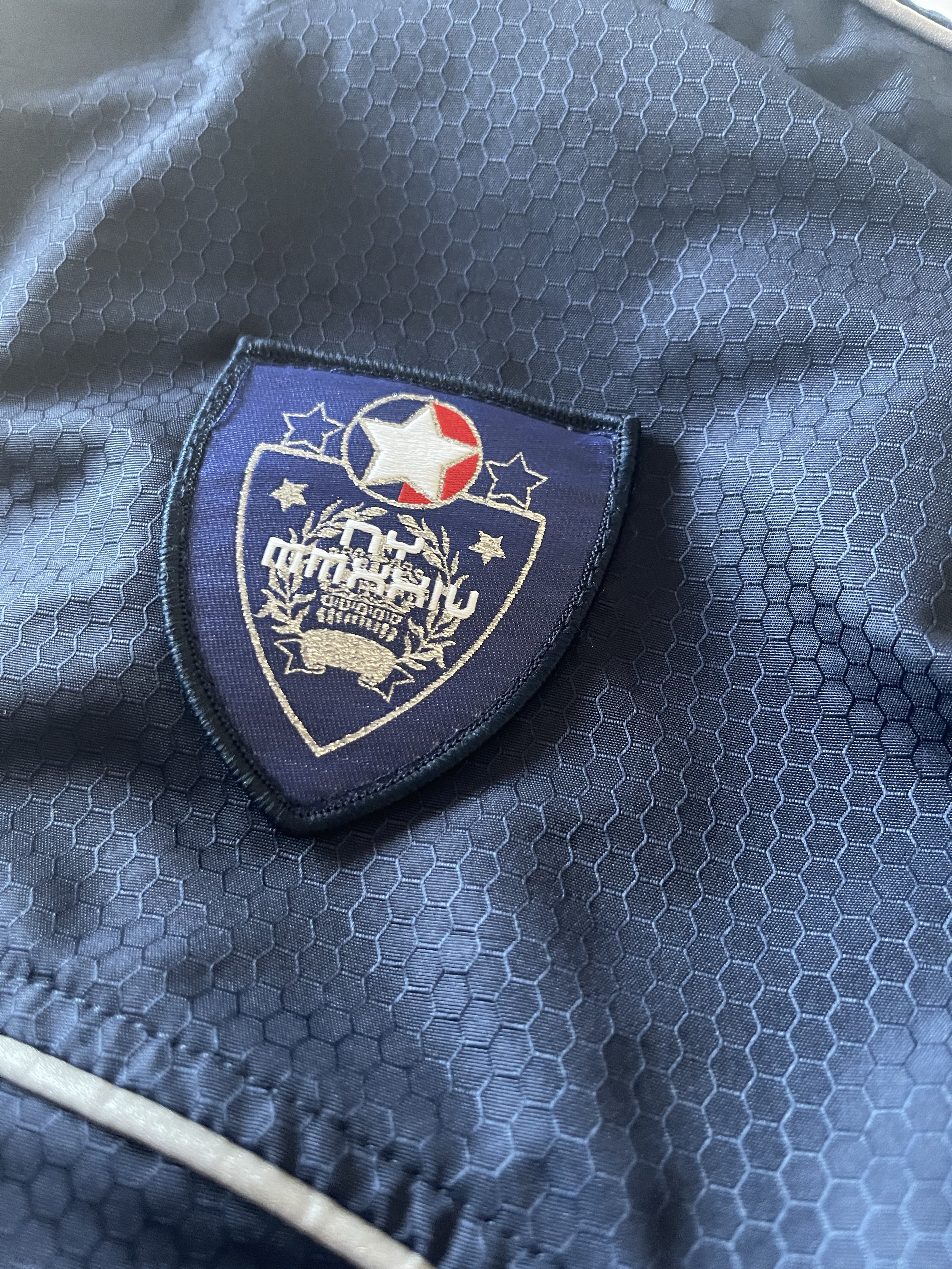 Supreme Reflective Piping Pullover Navy - 24FW 착용 스타일 - 3