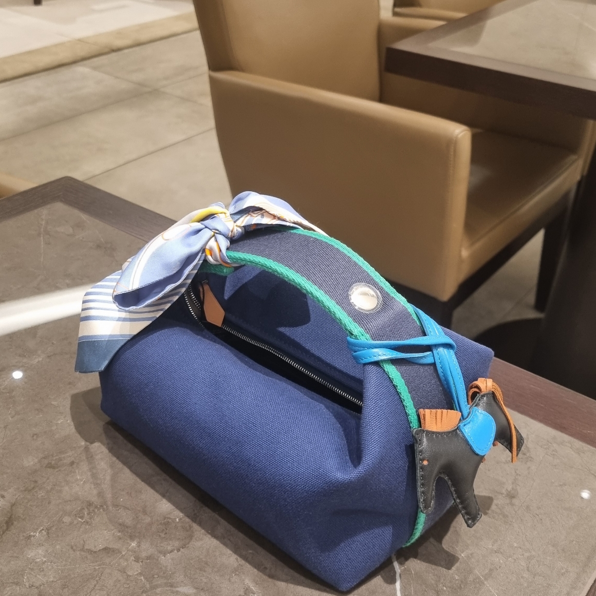 Hermes Small Bride-A-Brac Case Canvas & Marine 착용 스타일