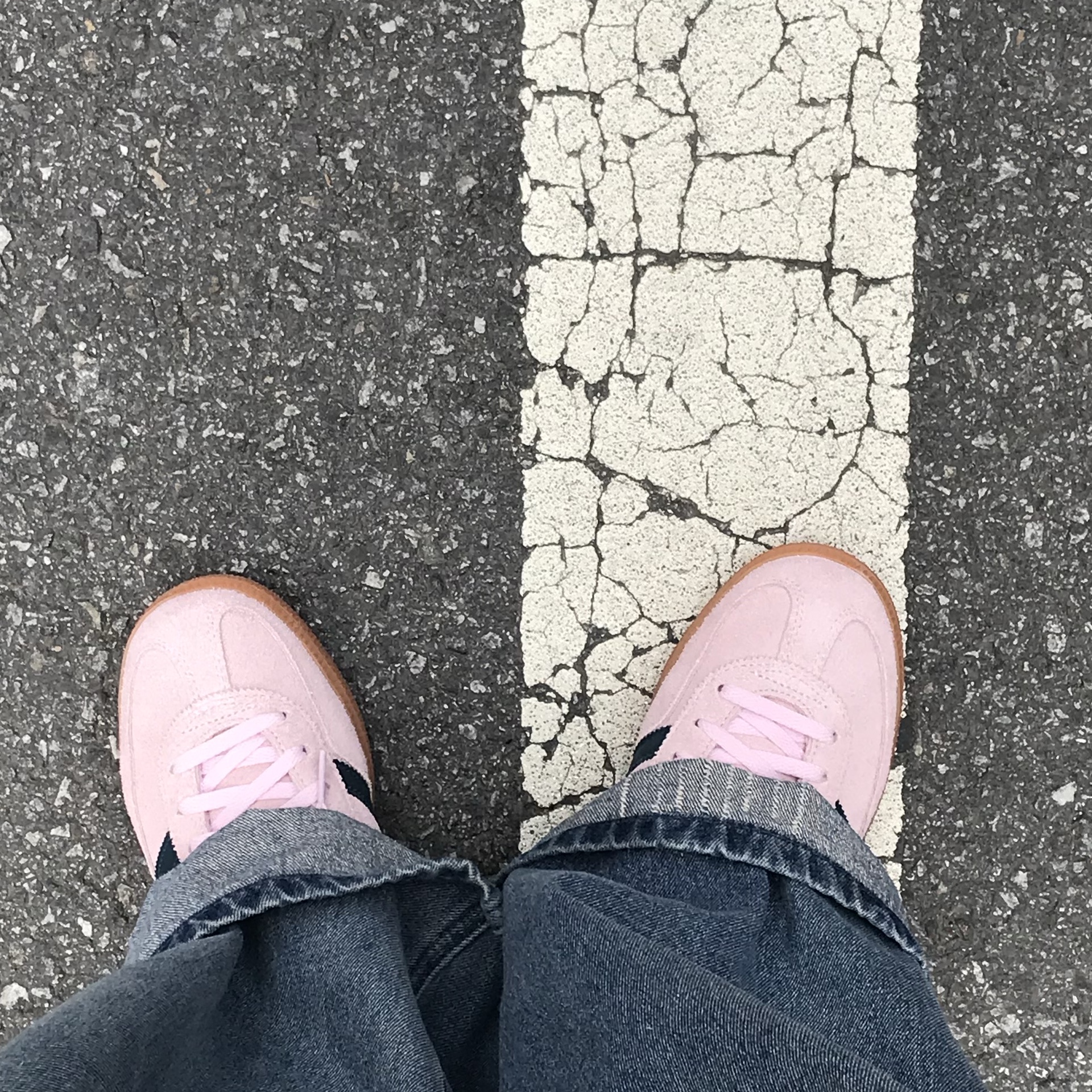 (W) Adidas Spezial Handball Clear Pink 착용 스타일 - 2