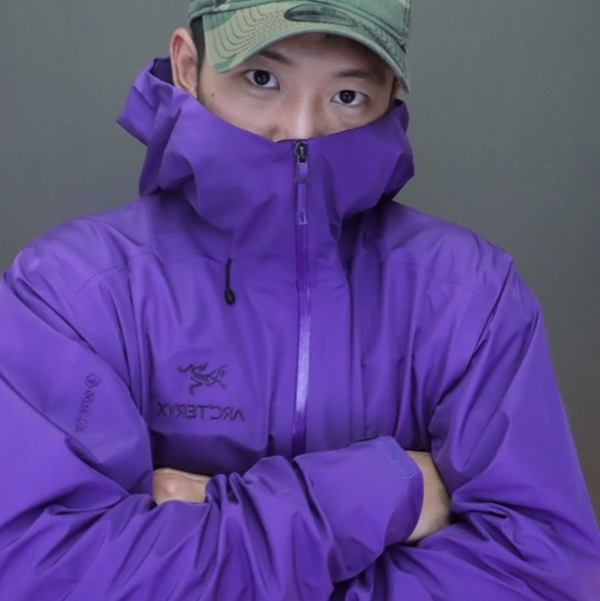 Arc'teryx Beta LT Jacket Iola 착용 스타일 - 2