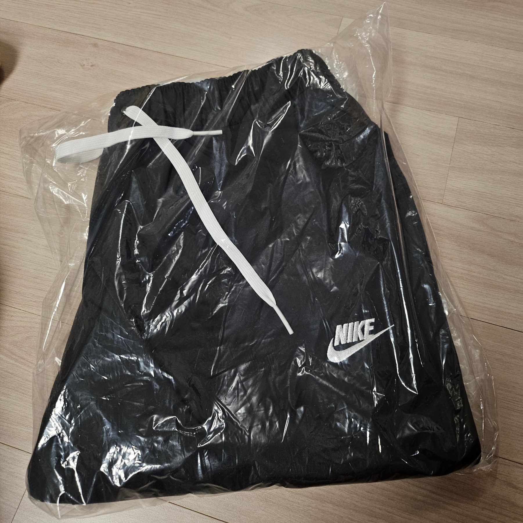 Nike Club Woven Tapered Leg Pants Black White - Asia 착용 스타일 - 1