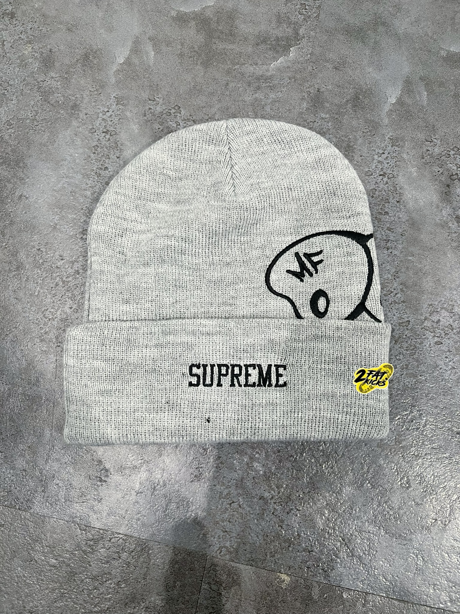 Supreme MF Doom Beanie Black - 23FW, Supreme MF Doom Beanie Heather Grey - 23FW 착용 스타일 - 7