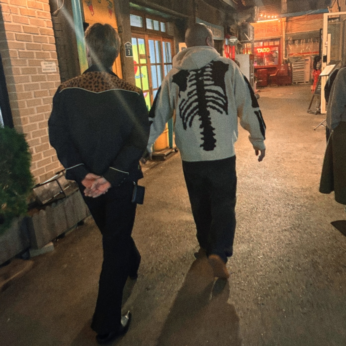 Kapital 5G Wool Bone Hooded Sweater Kinari 착용 스타일