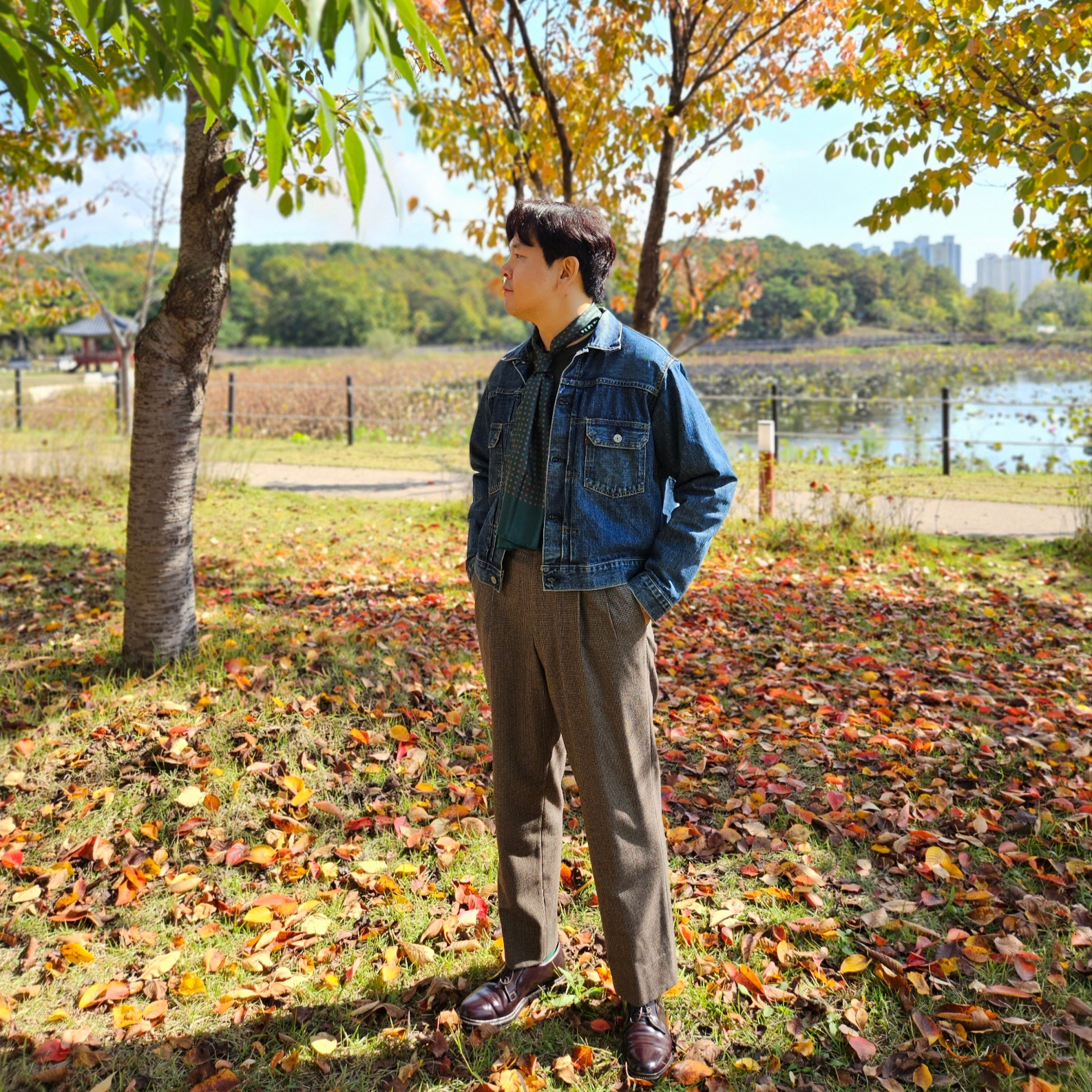 Alden 990 Cordovan Plain Toe Blucher Oxford Burgundy - D, Rolex Submariner 41mm 124060 Black Oyster 착용 스타일 - 2