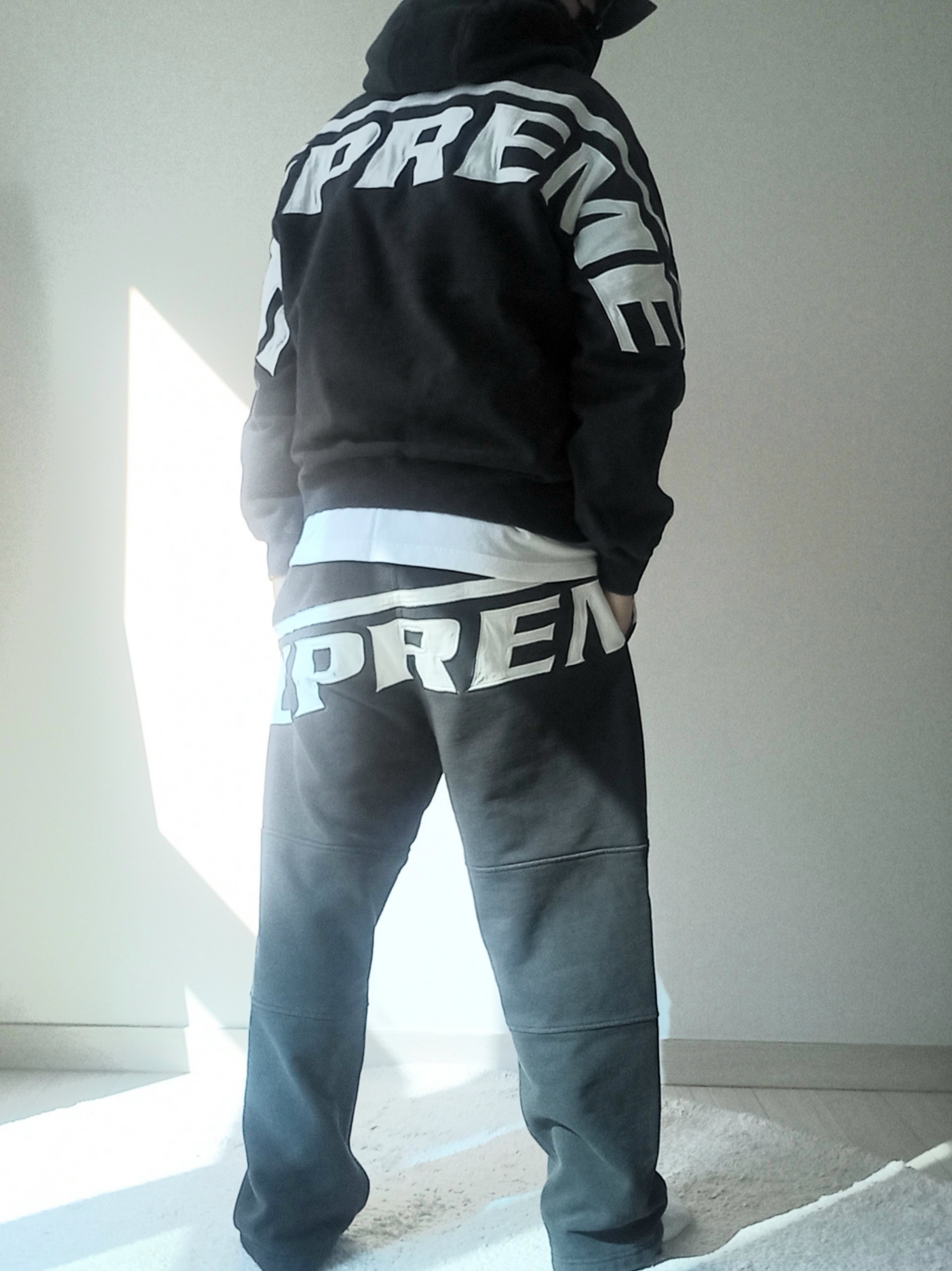 Supreme Wrapped Half Zip Hooded Sweatshirt Washed Black - 24SS, Supreme Cordura Ripstop S Logo 6-Panel Black - 23SS 착용 스타일 - 8