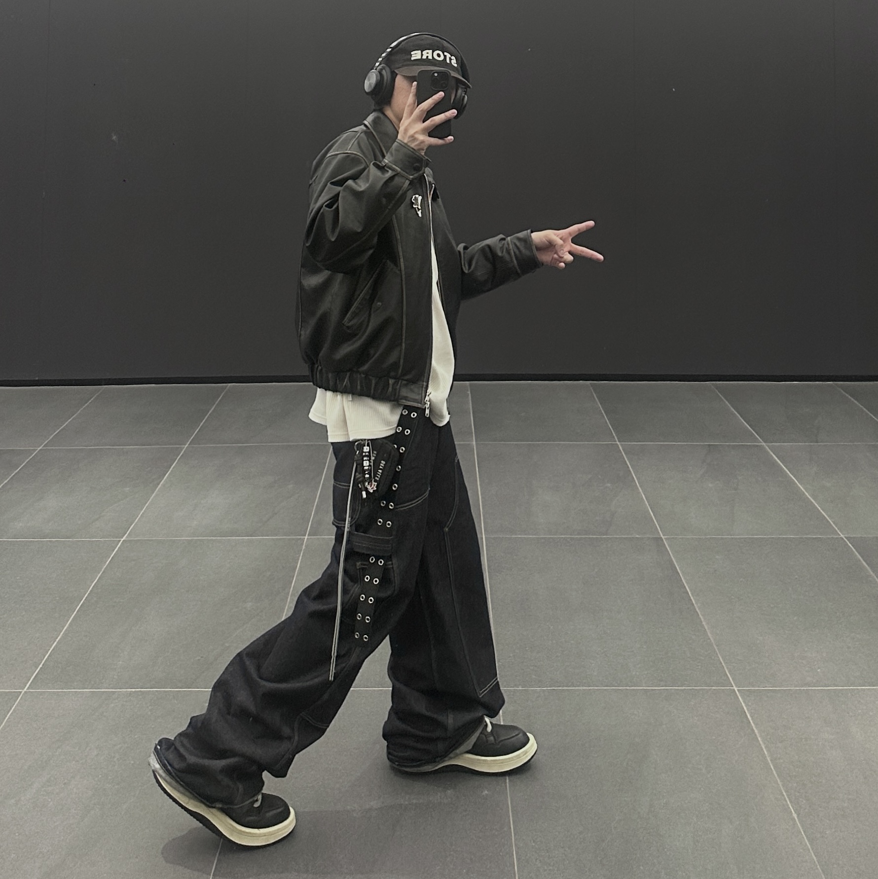 Converse x Drkshdw Turbowpn Black Cream 착용 스타일 - 3