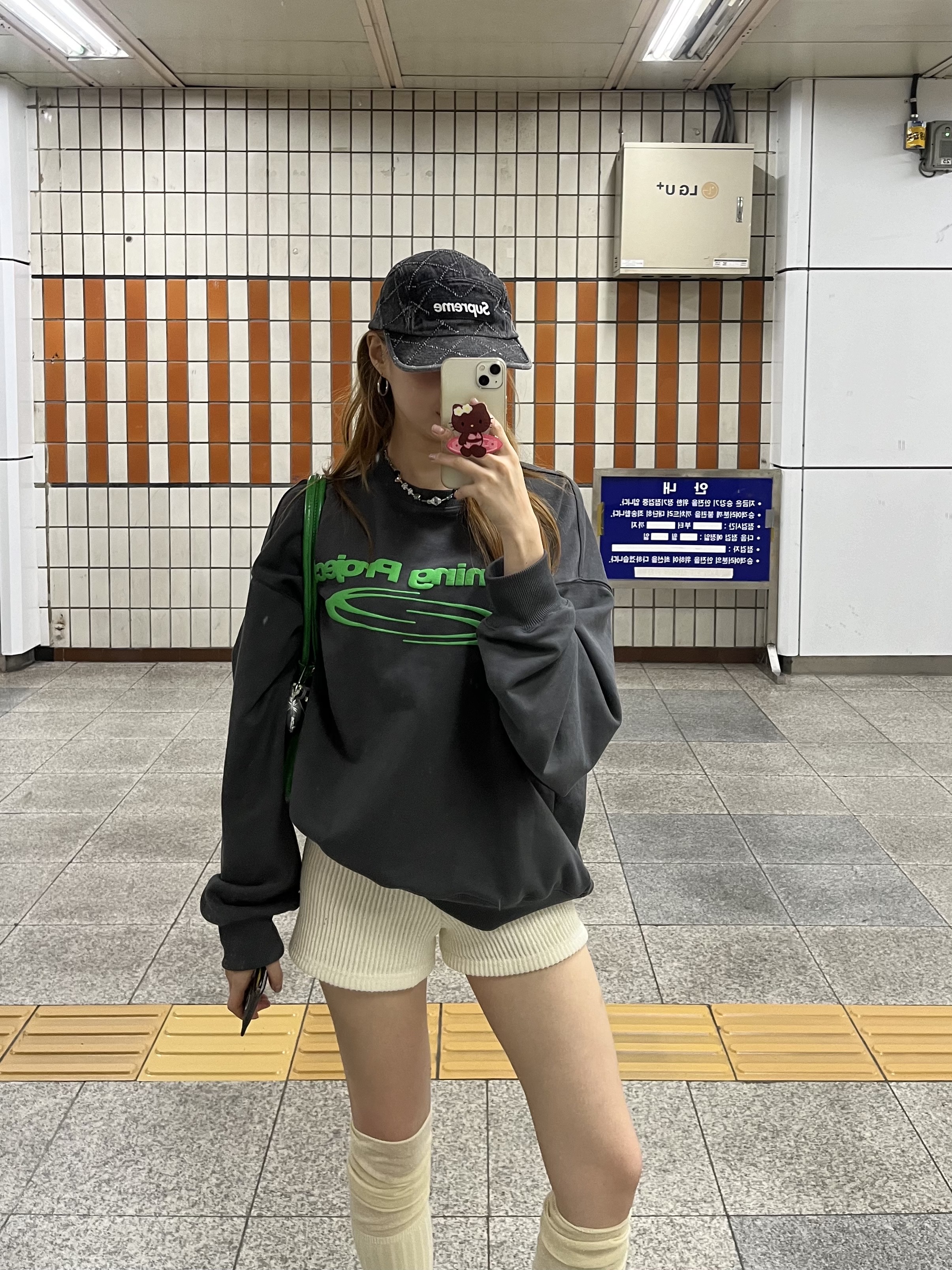 Supreme Punched Denim Camp Cap Black - 23FW 착용 스타일 - 1