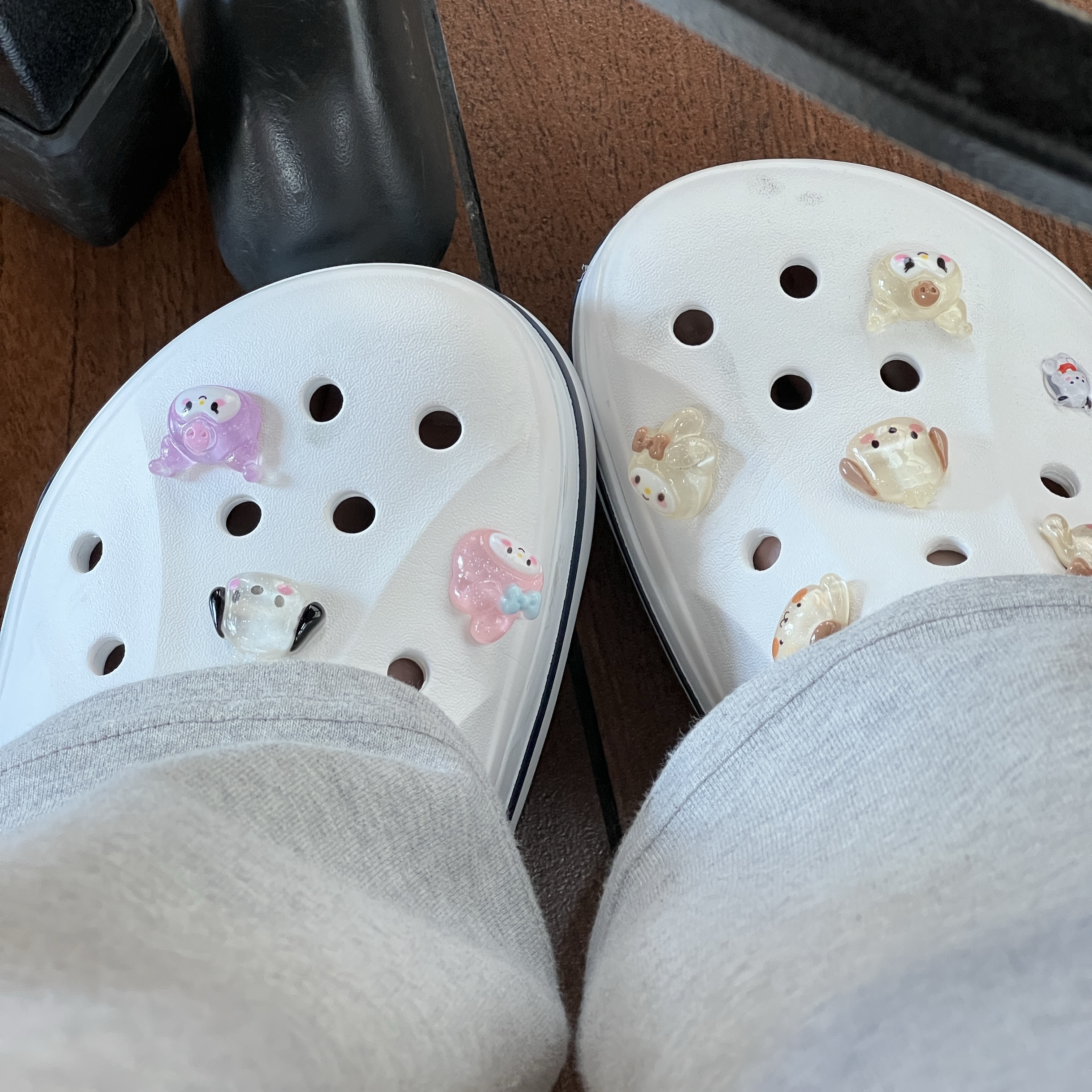 Crocs Bayaband Clog White Navy 착용 스타일
