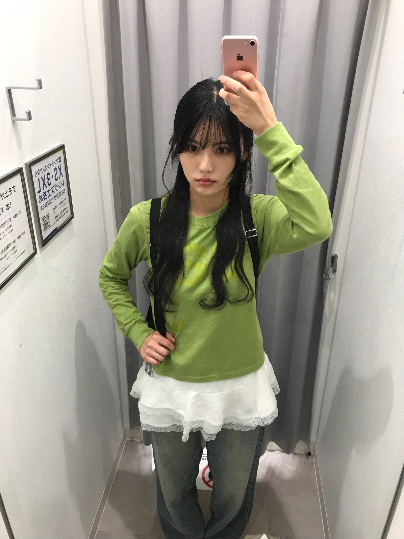[KREAM 단독] Safarispot Women 1/2 Basic Safari LS T-Shirt Green 착용 스타일