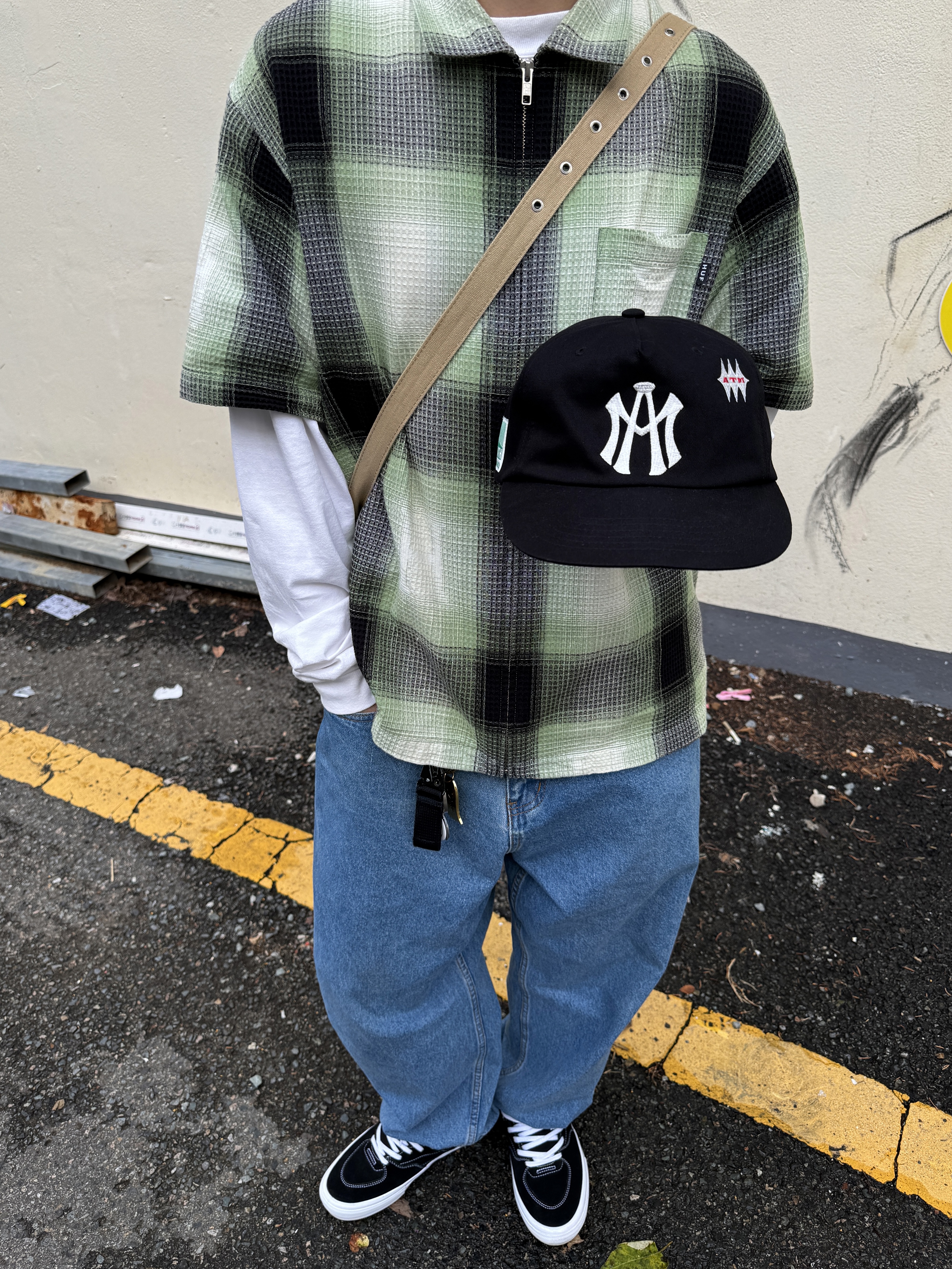 Vans Skate Half Cab Black 착용 스타일 - 5