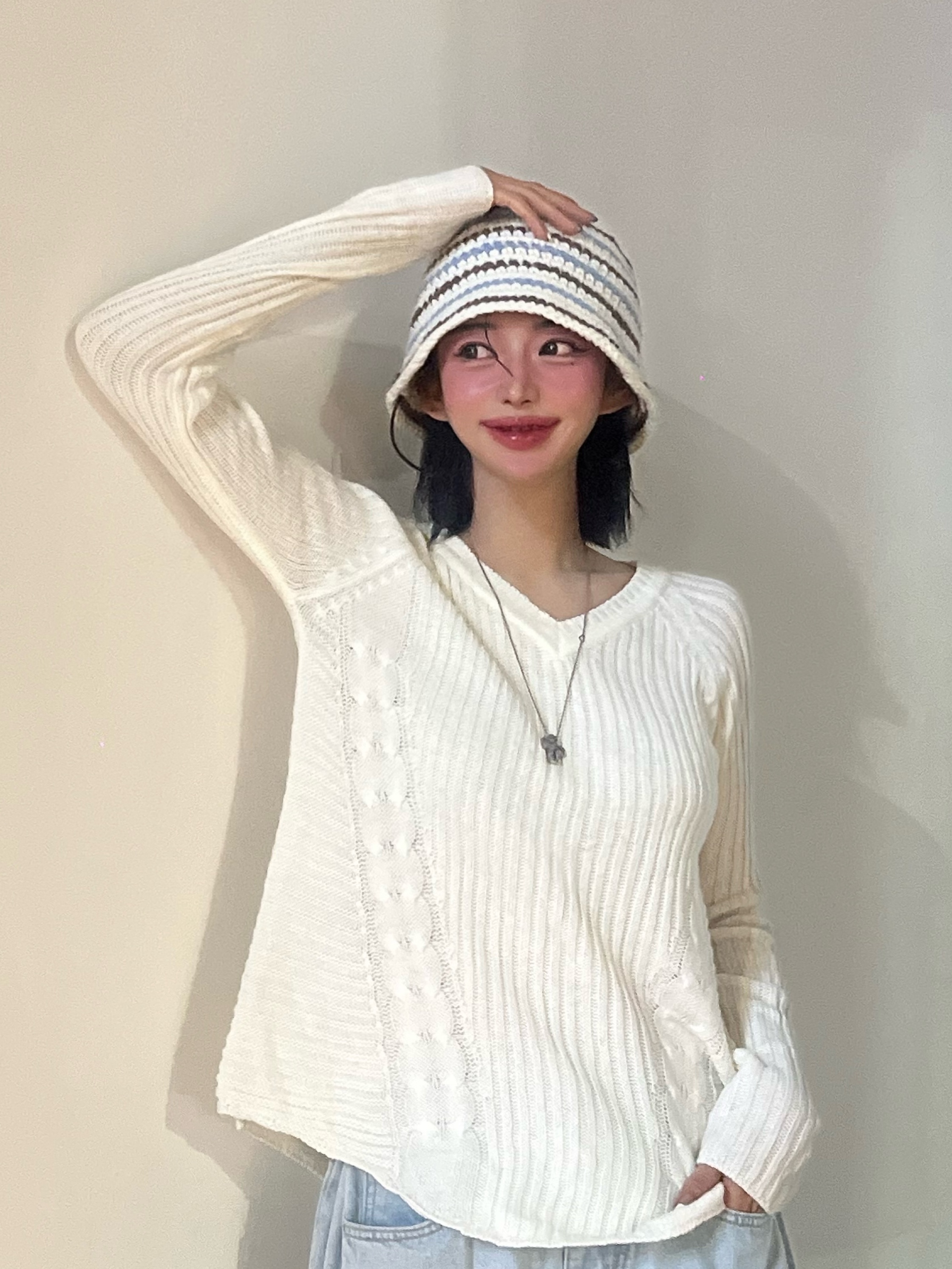 Allincomplete Wool Stripe Crochet Hat Cream 착용 스타일 - 1