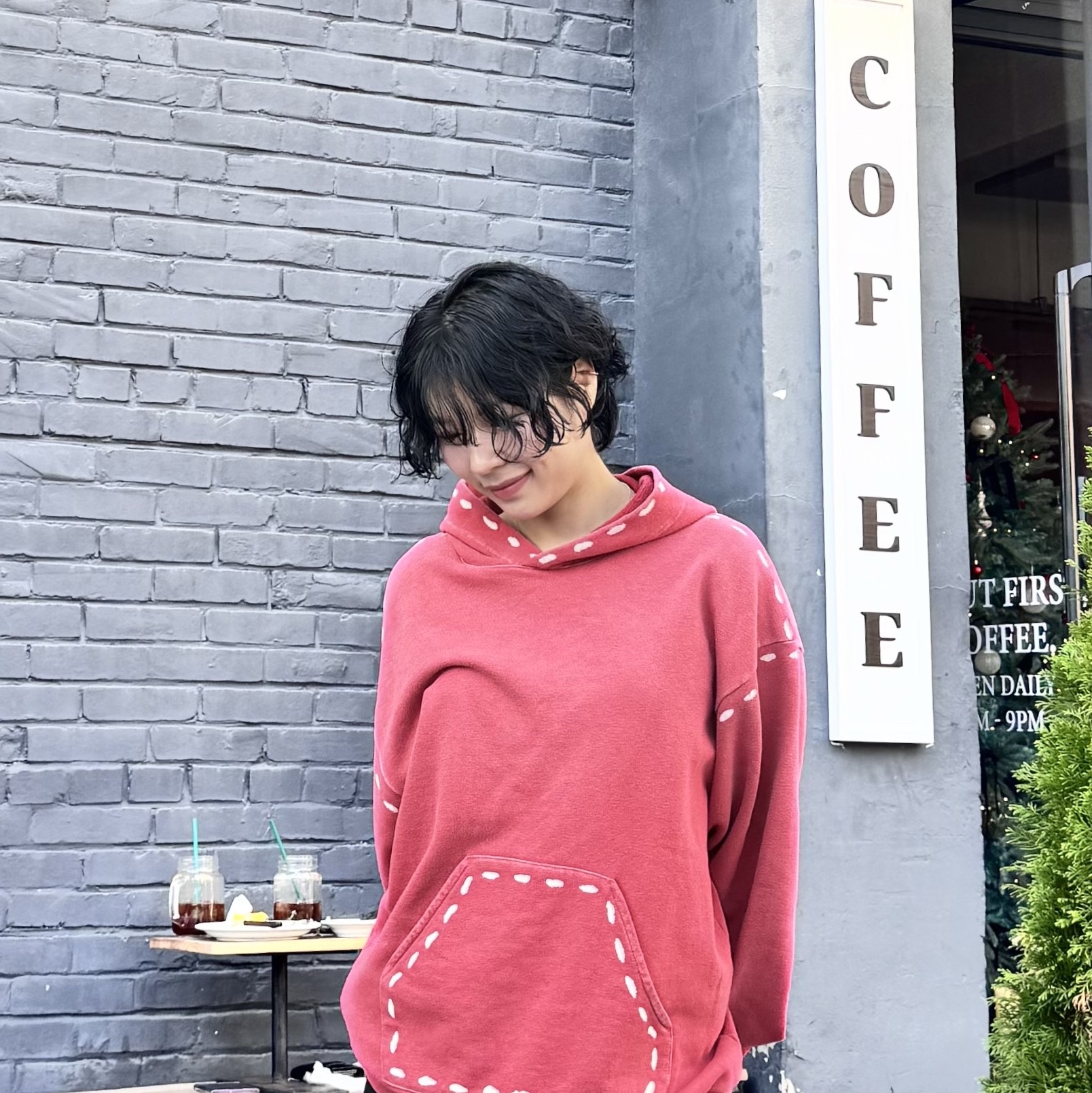 Kapital Fleece Marionette Hooded Sweatshirt Processed Fade Red 착용 스타일