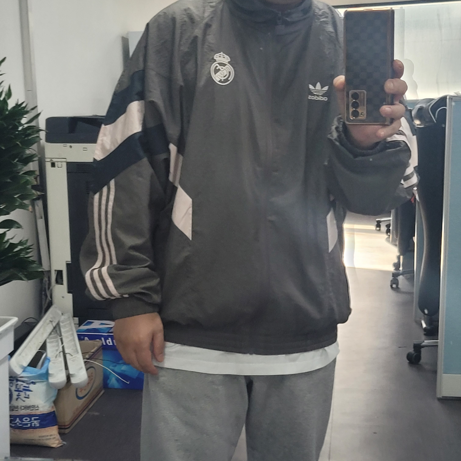 Adidas Real Madrid Originals Track Top Charcoal Grey - KR Sizing 착용 스타일