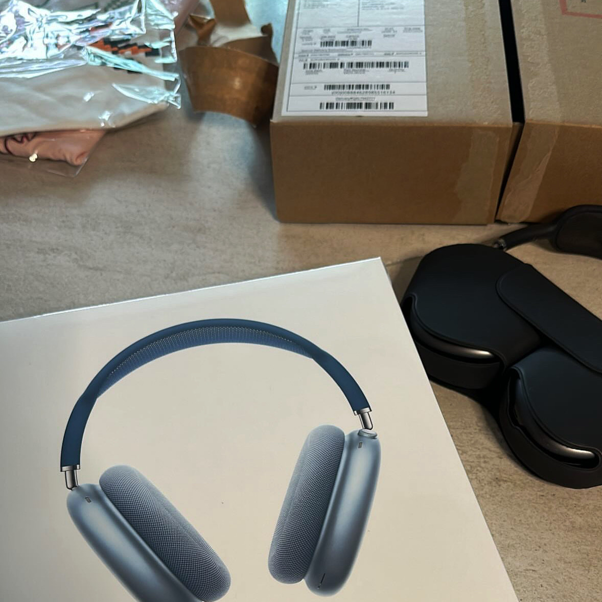 Apple AirPods Max Lightning Sky Blue (Korean Ver.), Apple AirPods Max USB C Midnight (Korean Ver.) 착용 스타일