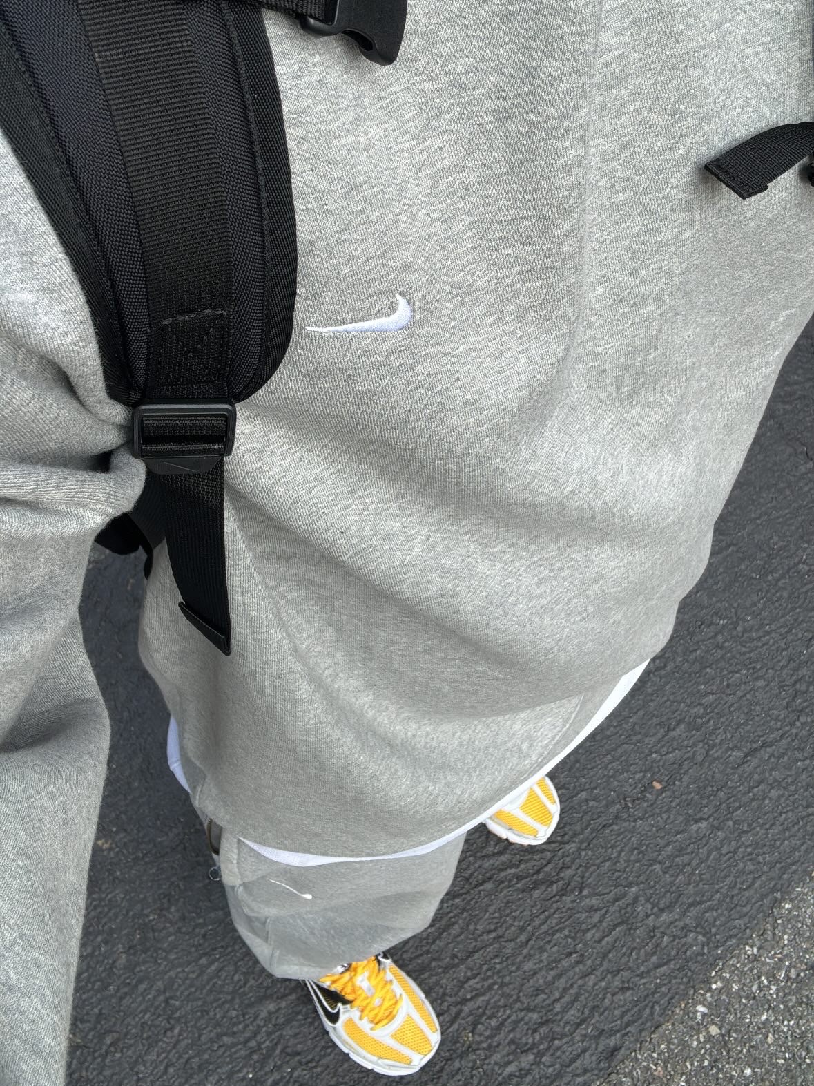 Nike Solo Swoosh Fleece Crew Dark Grey Heather - Asia, Nike NRG Solo Swoosh Fleece Pants Dark Grey Heather - Asia 착용 스타일