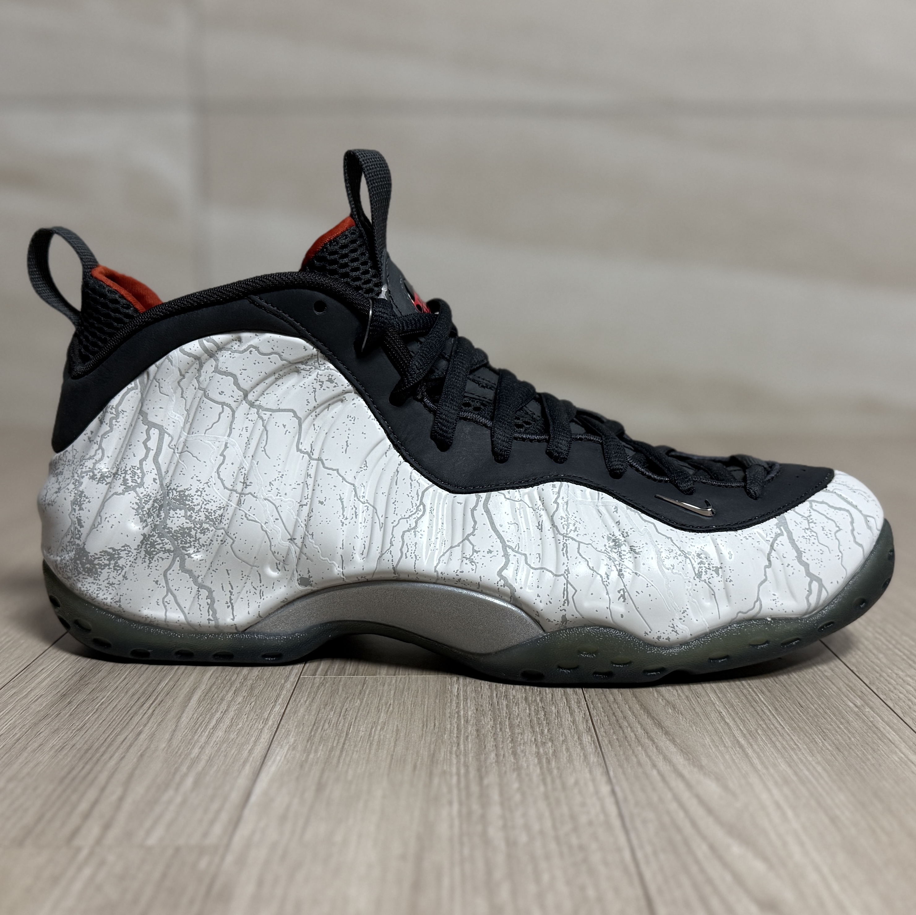 Nike x Tekken 8 Air Foamposite One PRM Jin 착용 스타일 - 6