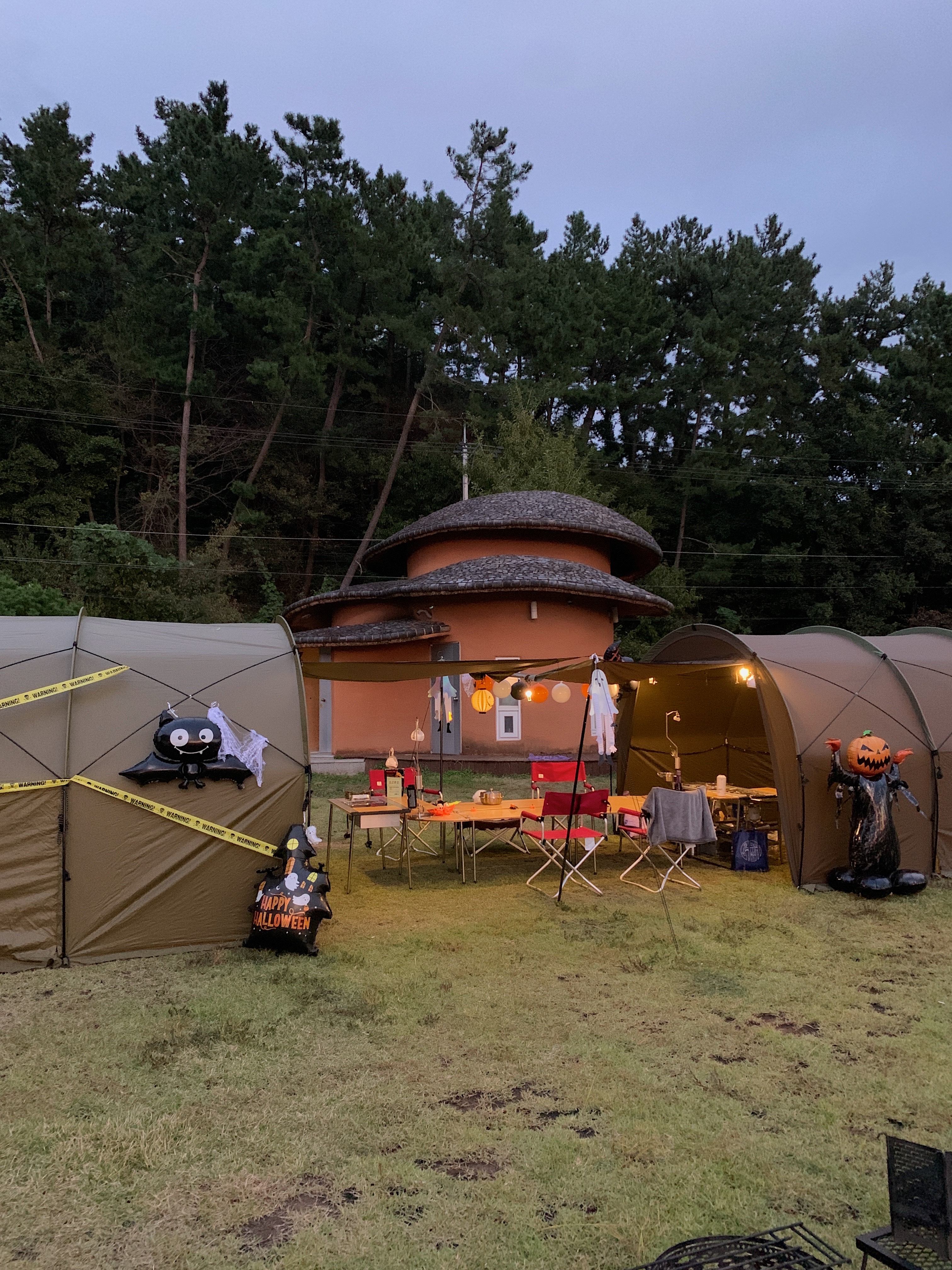 Helinox Tactical Field Tunnel 4.35 Coyote Tan, Snow Peak Pile Driver 착용 스타일 - 1