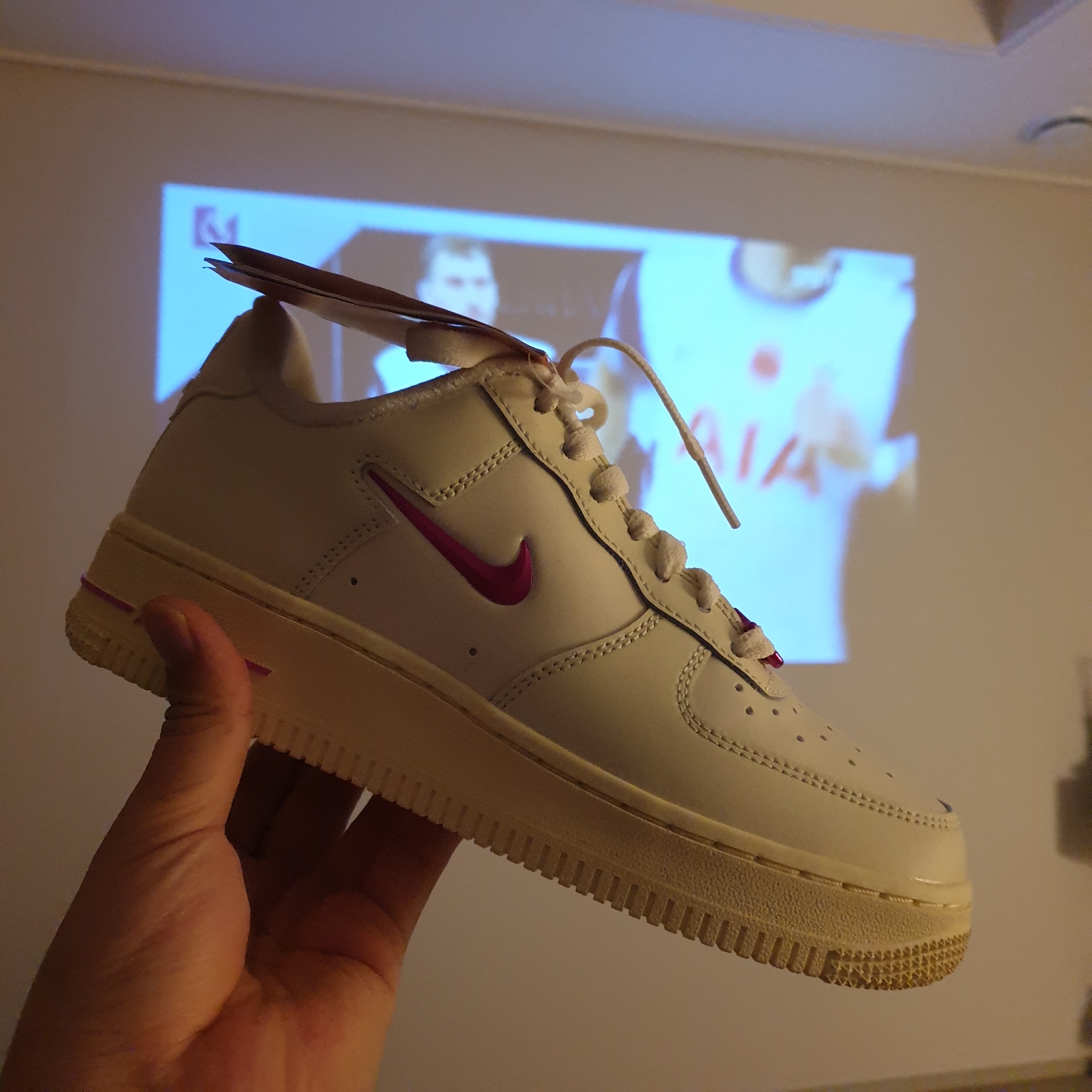 (W) Nike Air Force 1 '07 Coconut Milk Playful Pink 착용 스타일
