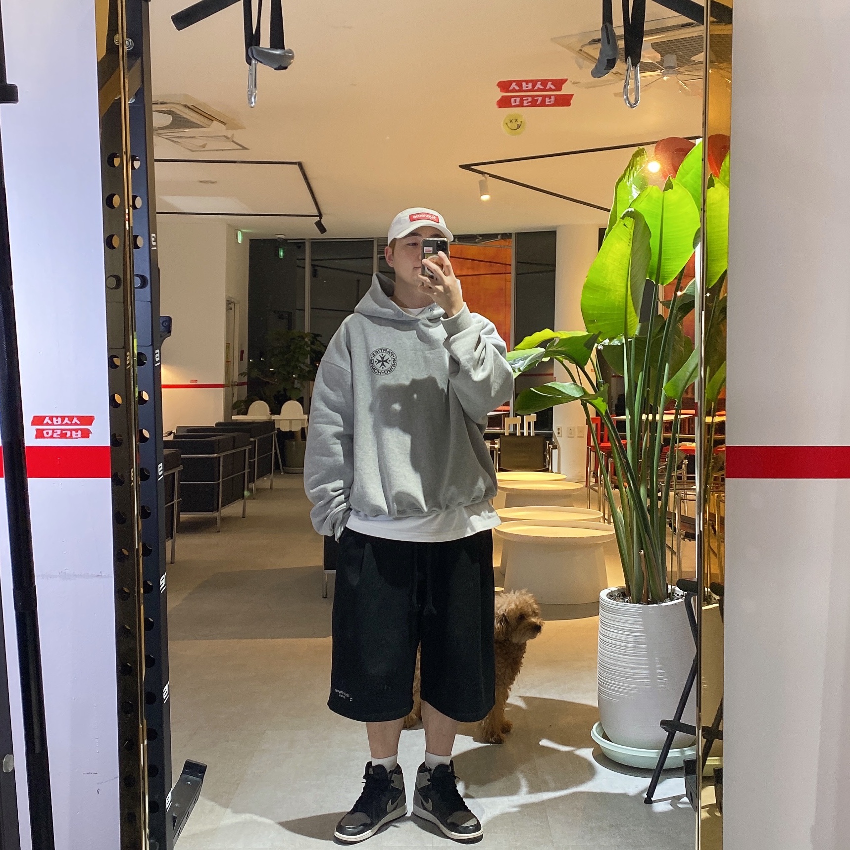 Punch Drunk Parties Circle Logo Oversized Hoodie Gray, Undermycar Mu.16 Anti Fxxking Logo Play Oversized One Tuck Sweat Shorts Black 착용 스타일