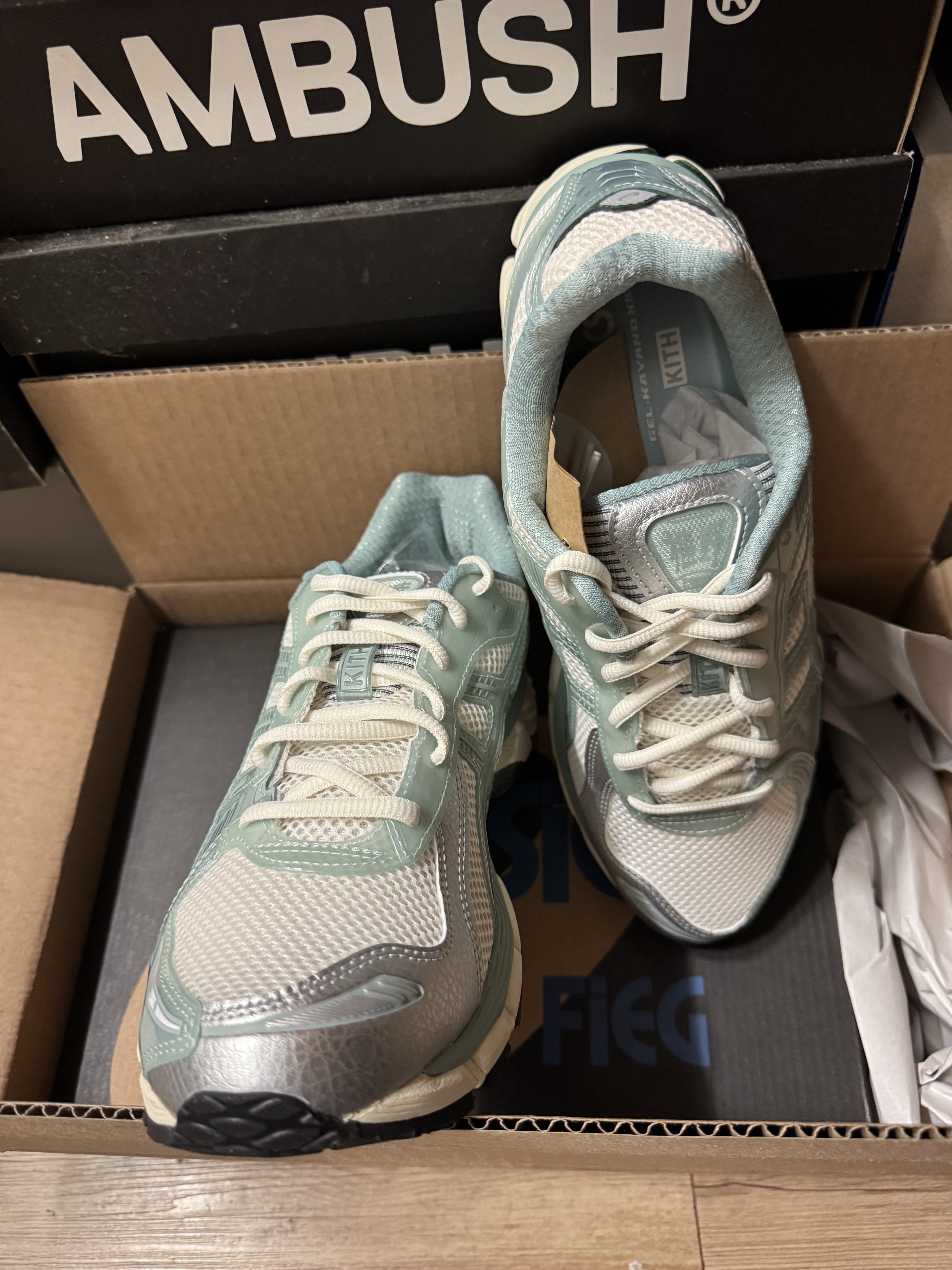 New Balance x Auralee RC30 Hunter Green, Nike x Stussy Everyday Plus Cushioned Crew Socks Black (3 Pack) 착용 스타일 - 7