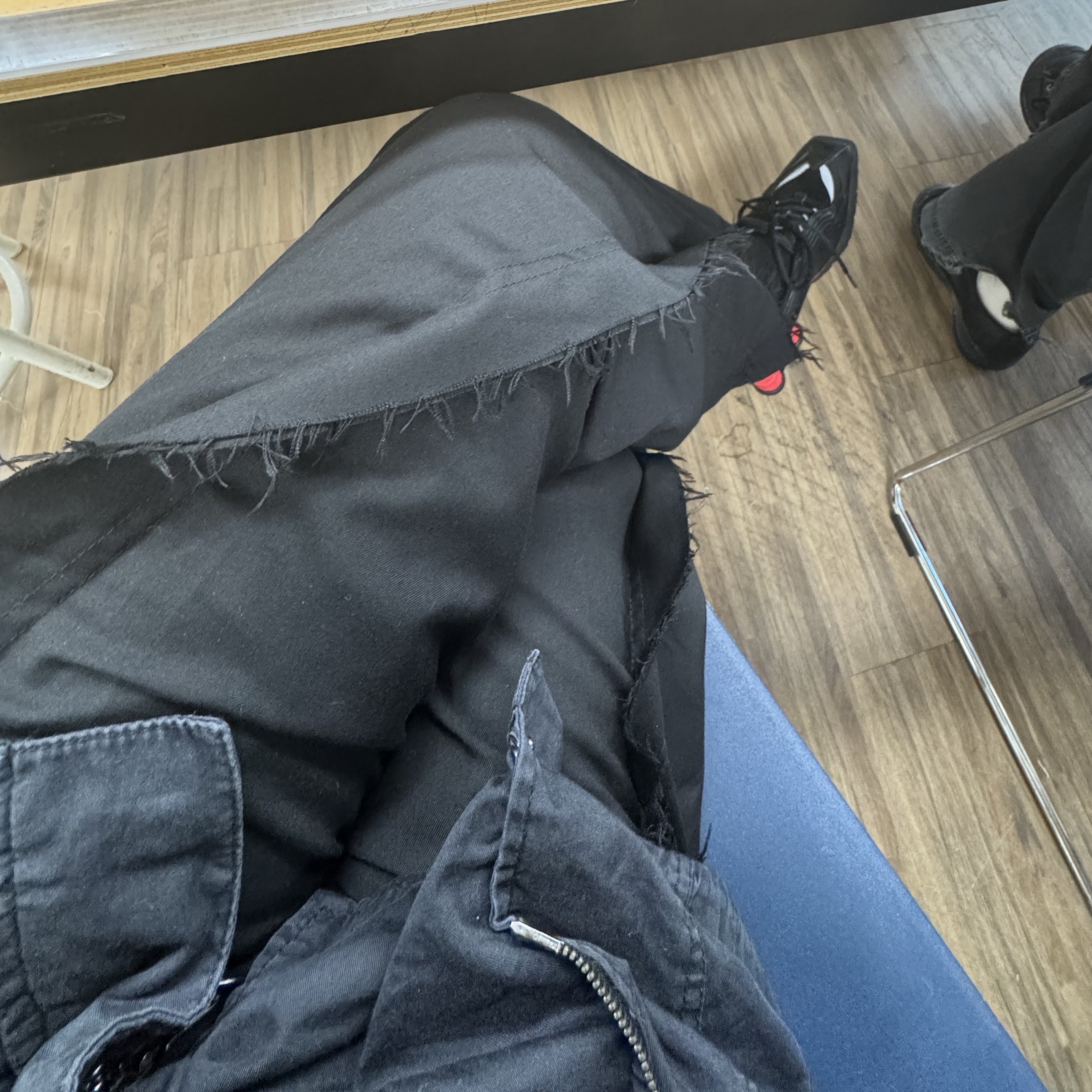Nike x Martine Rose Shox MR4 Black 착용 스타일
