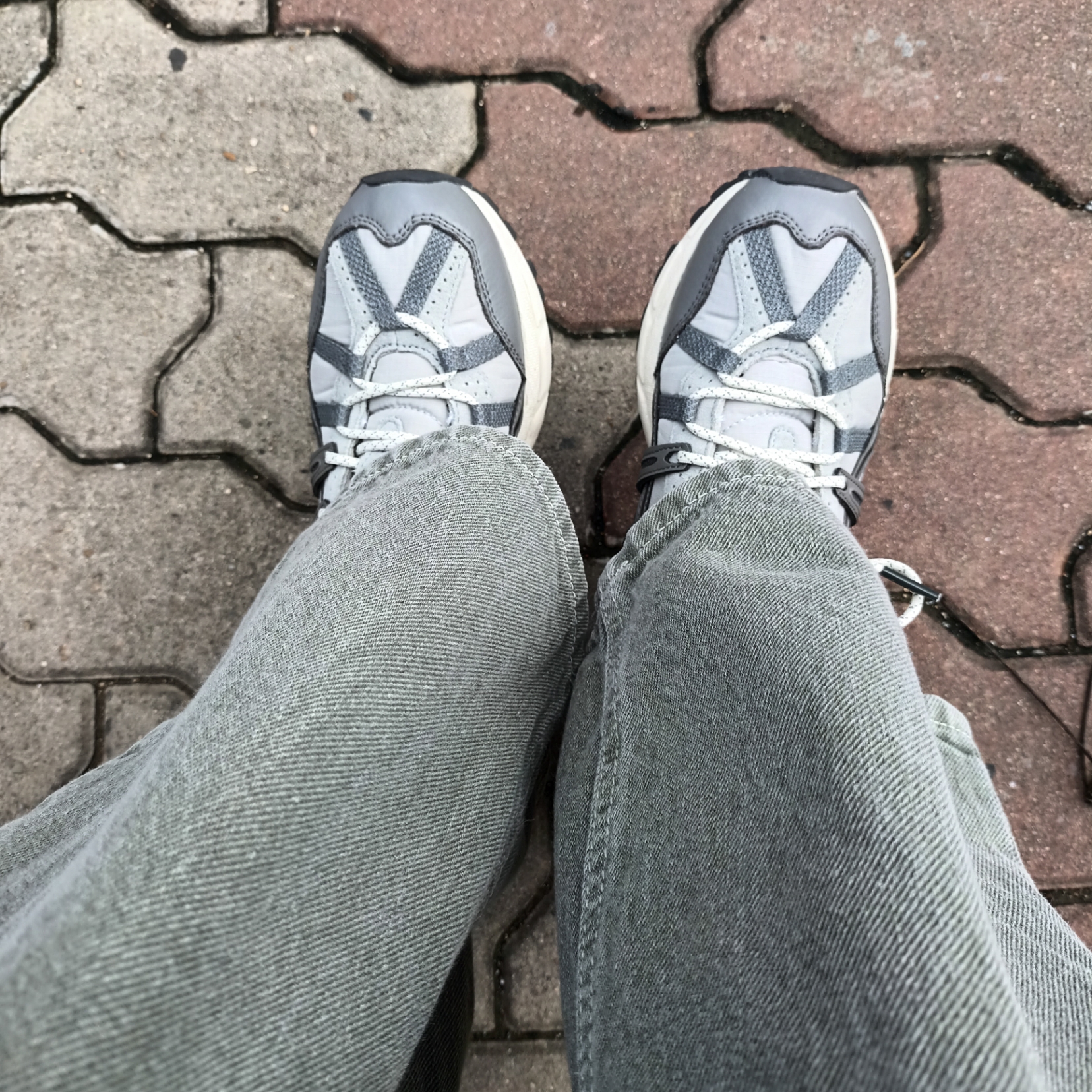 Asics Gel-Sonoma 15-50 Oyster Grey Clay Grey 착용 스타일 - 4