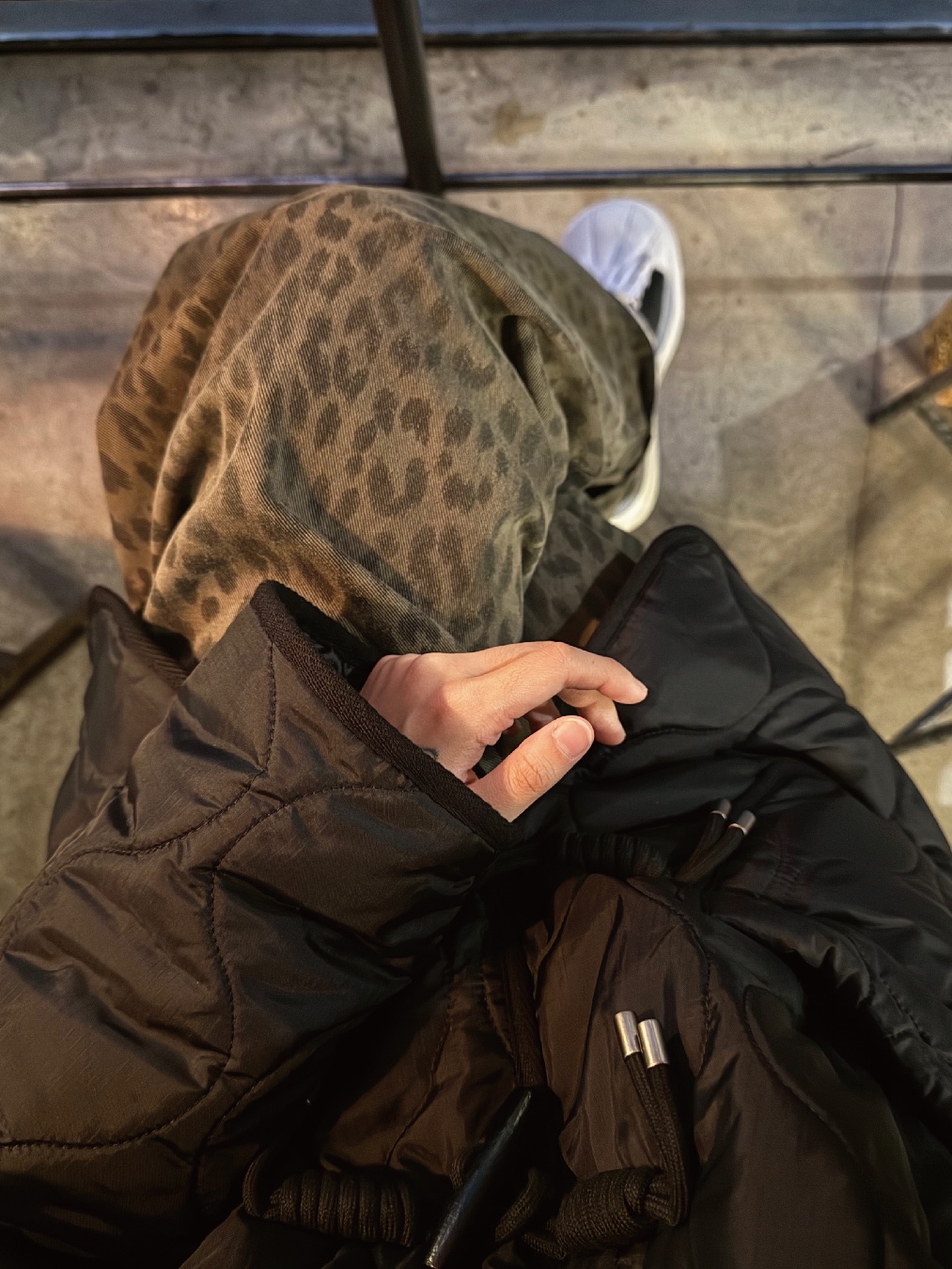 ersco Leopard Baggy Trousers Khaki 착용 스타일 - 5