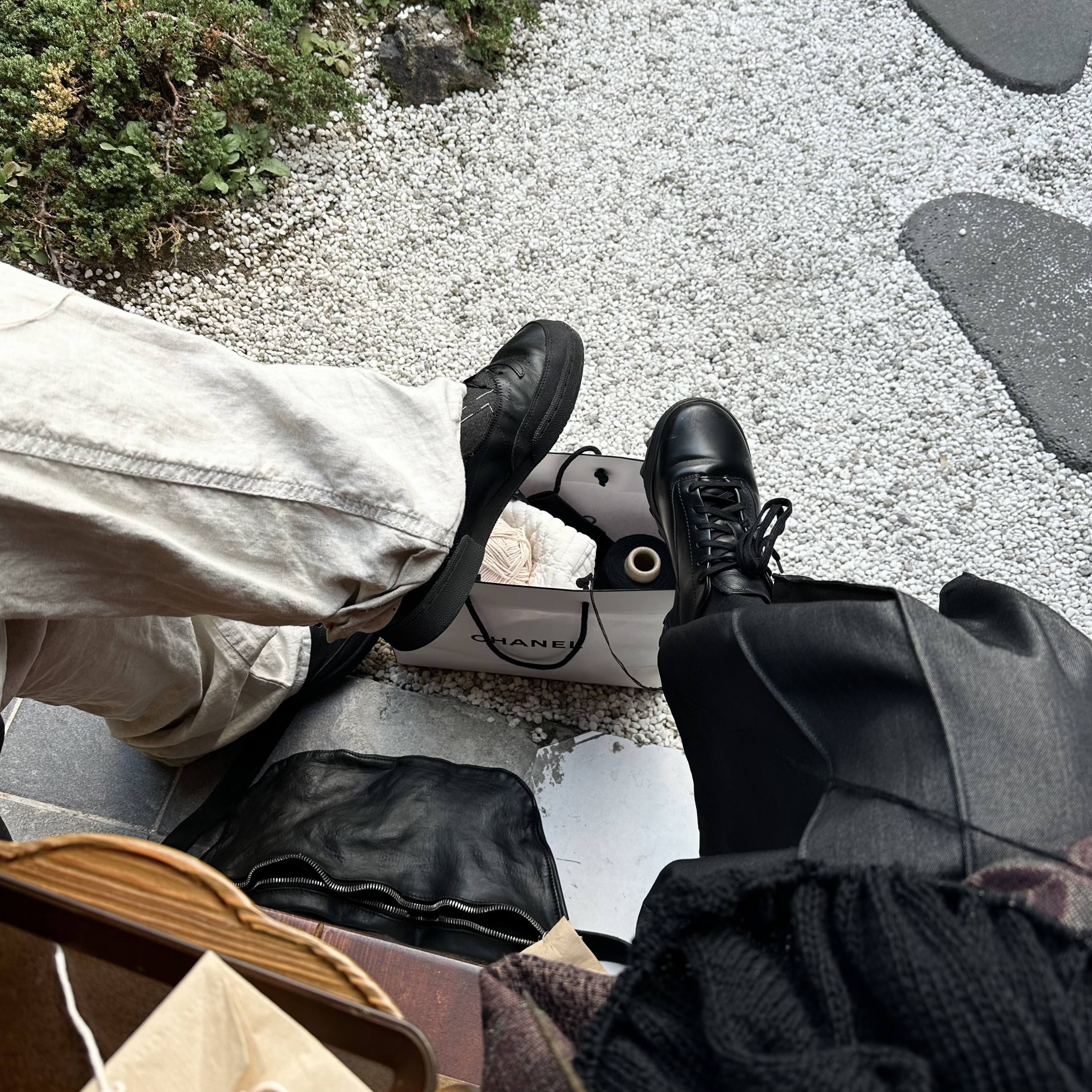 Reebok x Maison Margiela Club C Memory of Shoes Black 착용 스타일 - 1