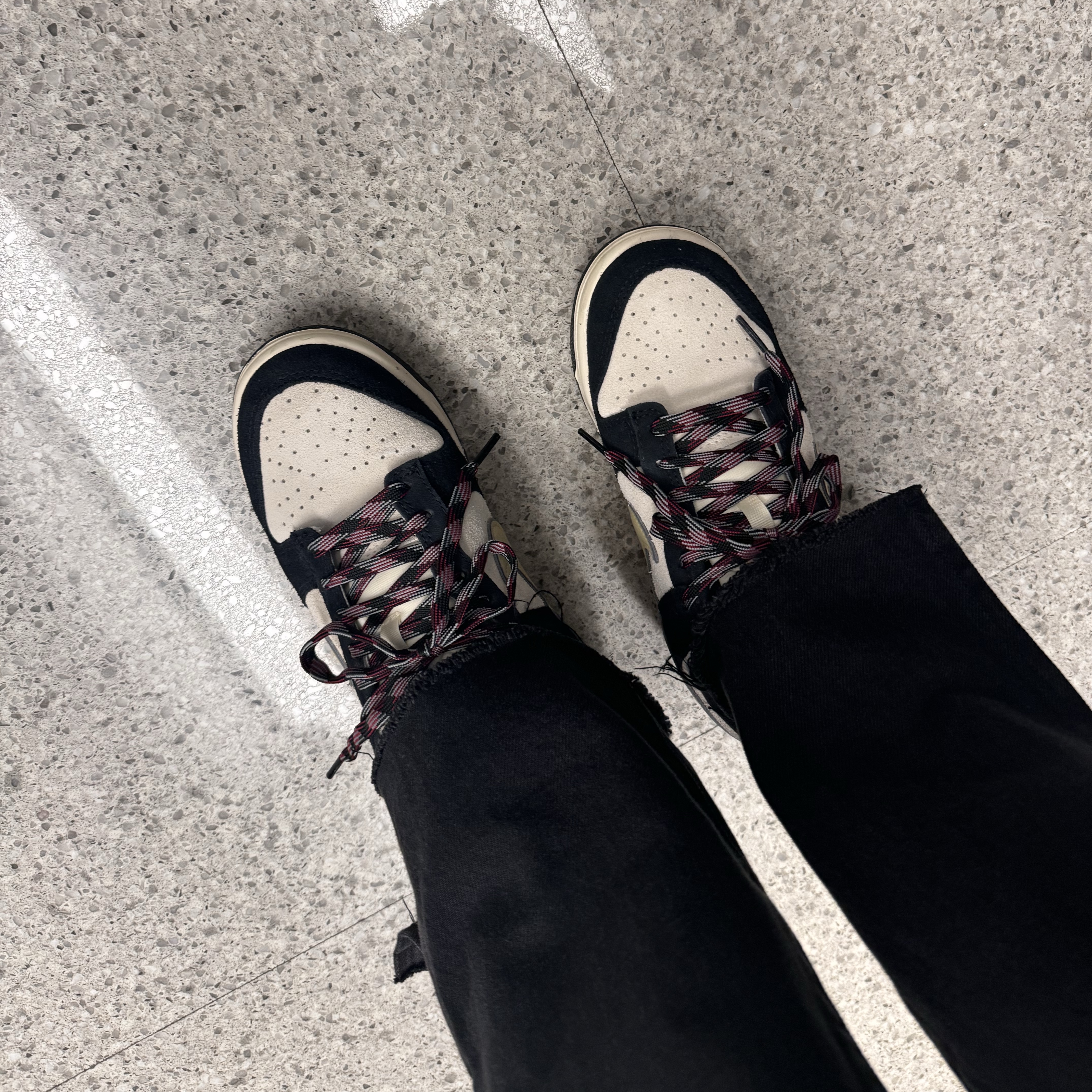 (W) Nike Dunk Low LX Black Suede 착용 스타일