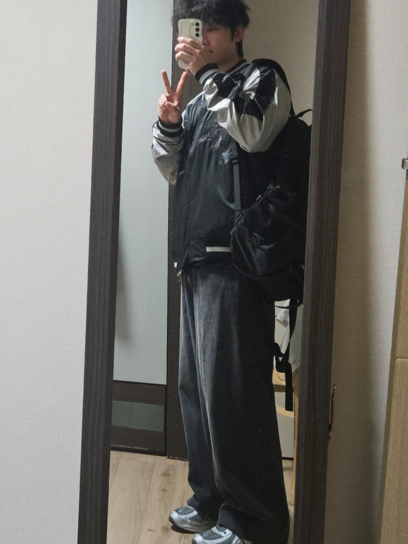 Asics Jog 100 S SMU Sheet Rock Pure Silver - 2E Wide 착용 스타일