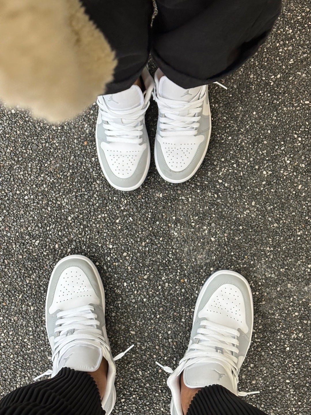 (W) Jordan 1 Low White Wolf Grey 착용 스타일