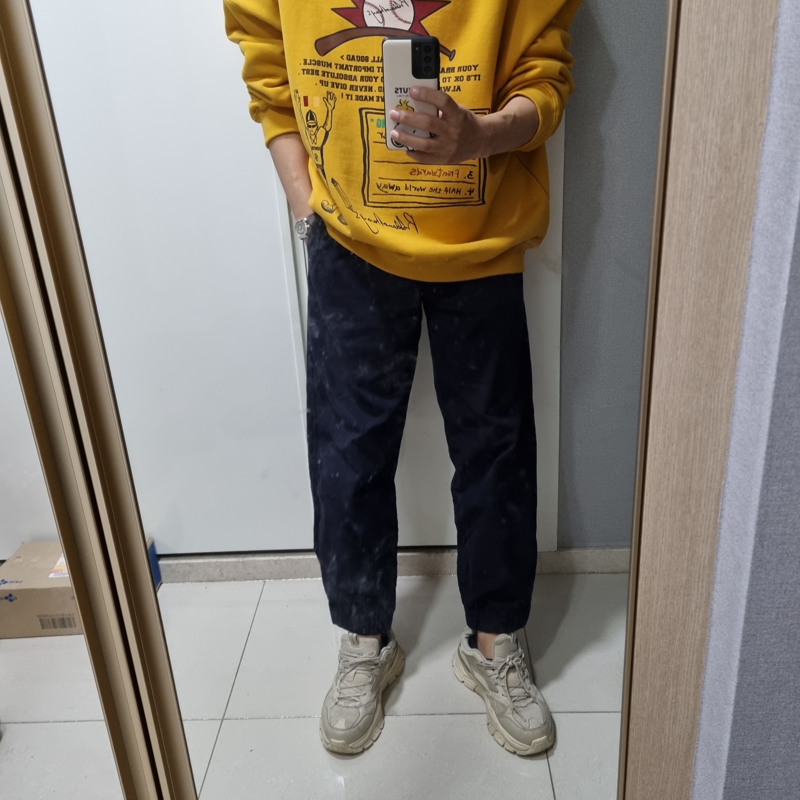 Problemallways Referee Hoodie Yellow 착용 스타일