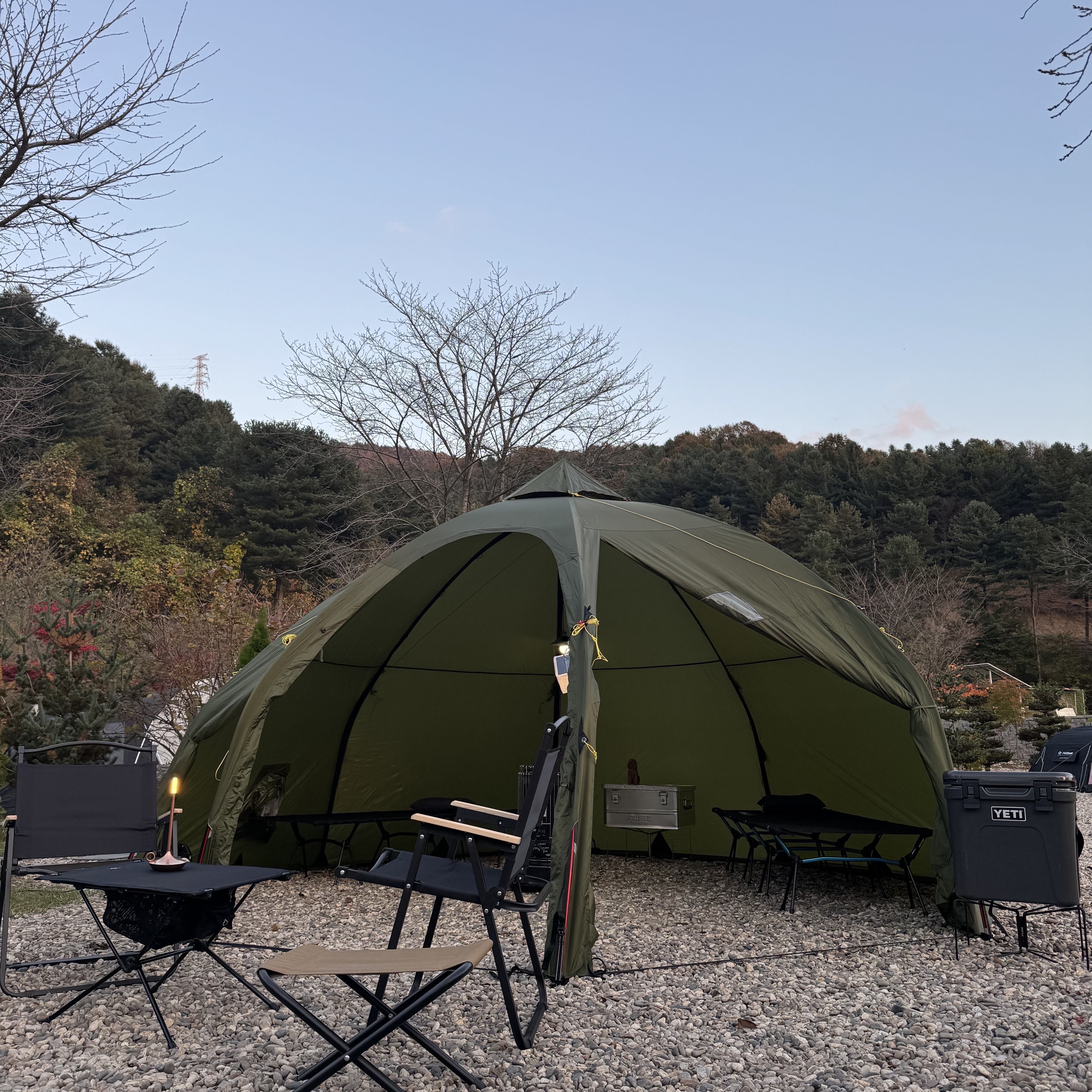 Helinox Tactical Cot Convertible Black (Without Legs), Helinox Cot Max Convertible Black (Without Legs) 착용 스타일