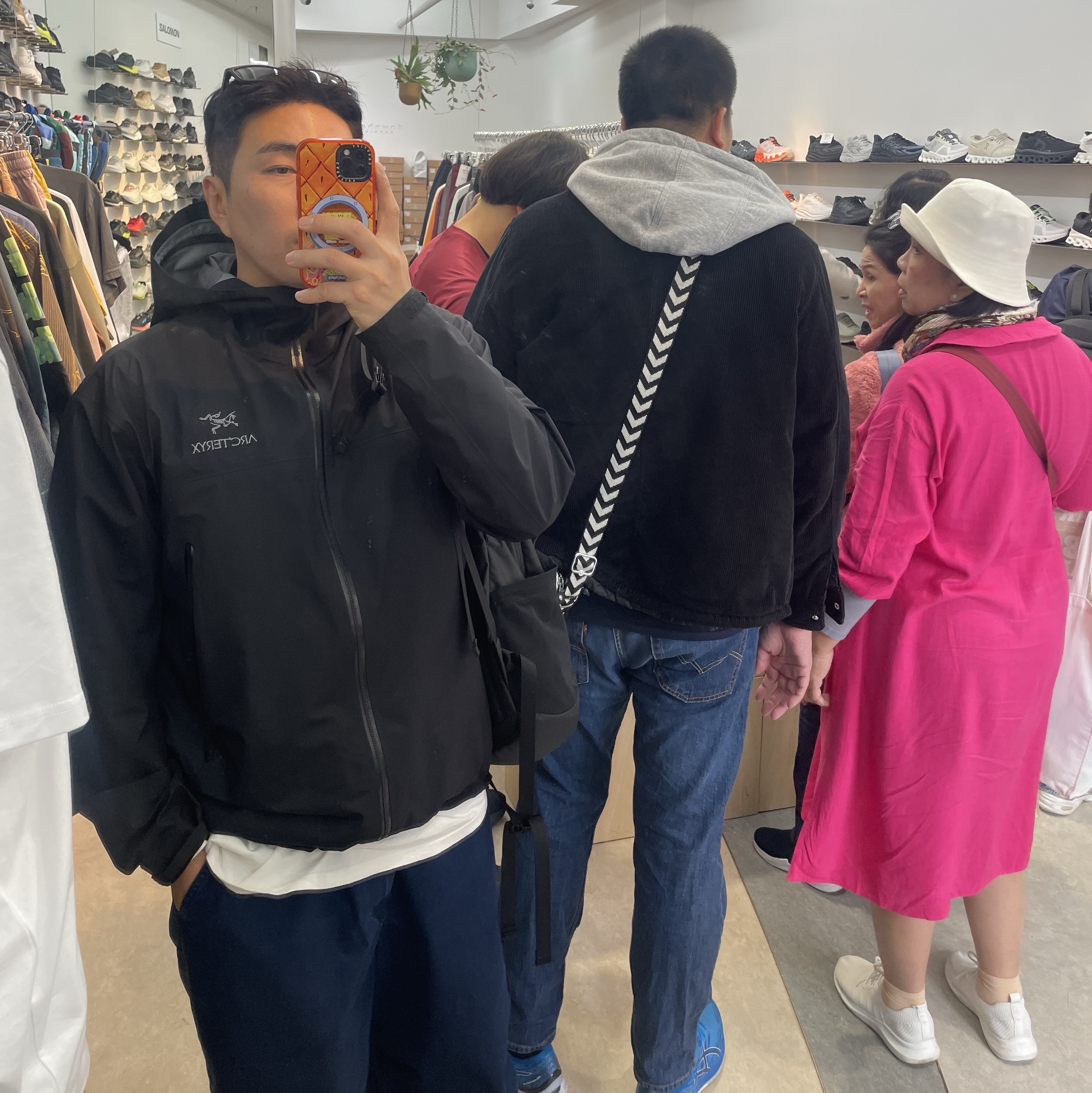 Arc'teryx Beta Jacket Black 착용 스타일