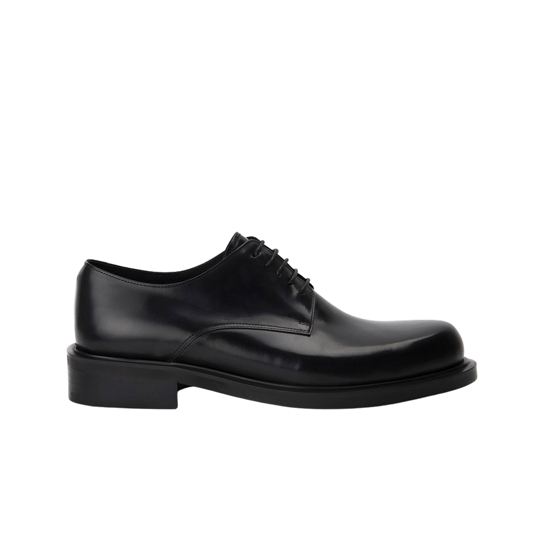 R24M042 Romantic Move Basement Derby BX Black