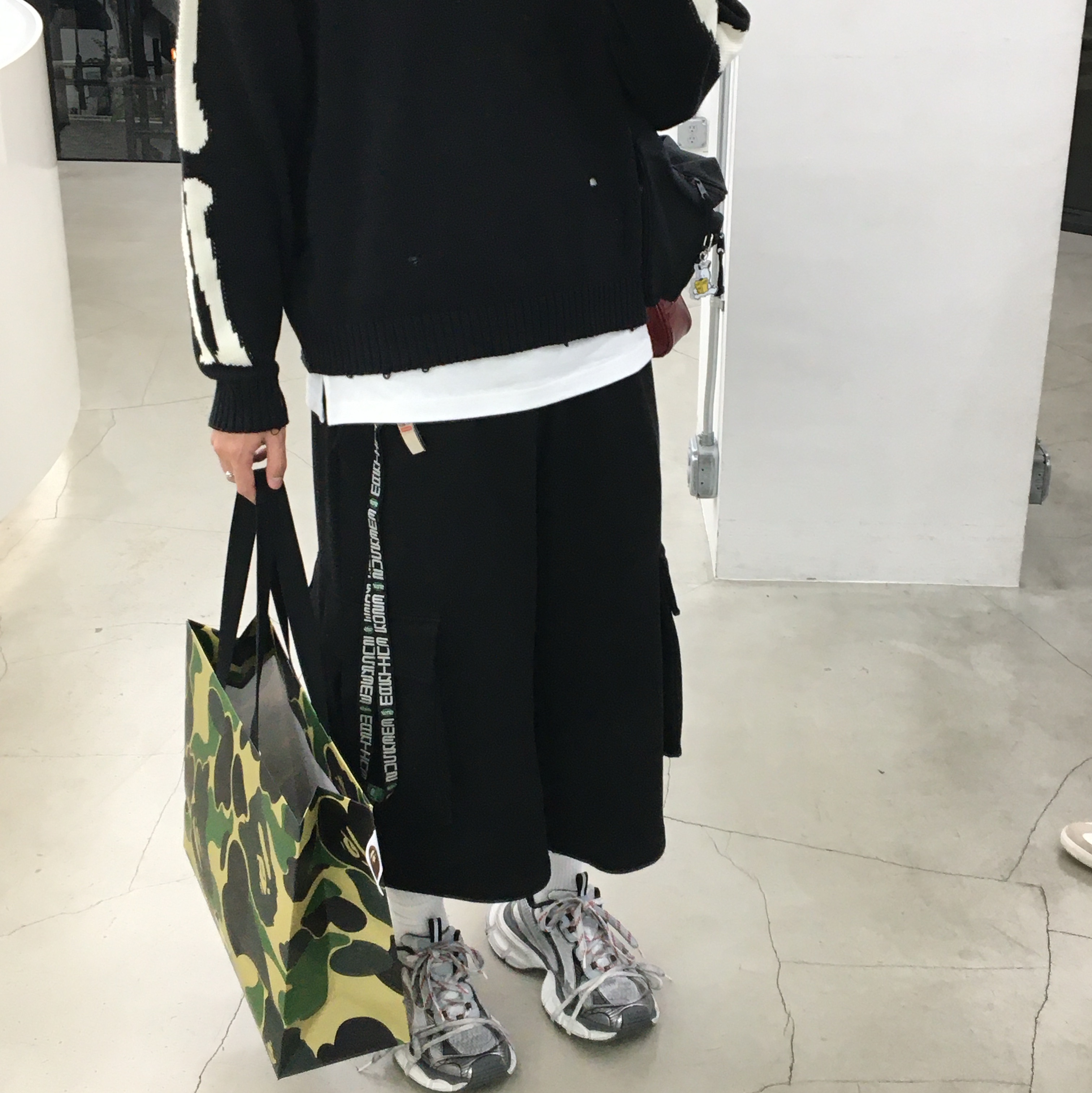 Kapital 5G Cotton Knit Bone Crewneck Sweater Black, Human Made Carabiner 70mm Silver 착용 스타일 - 3