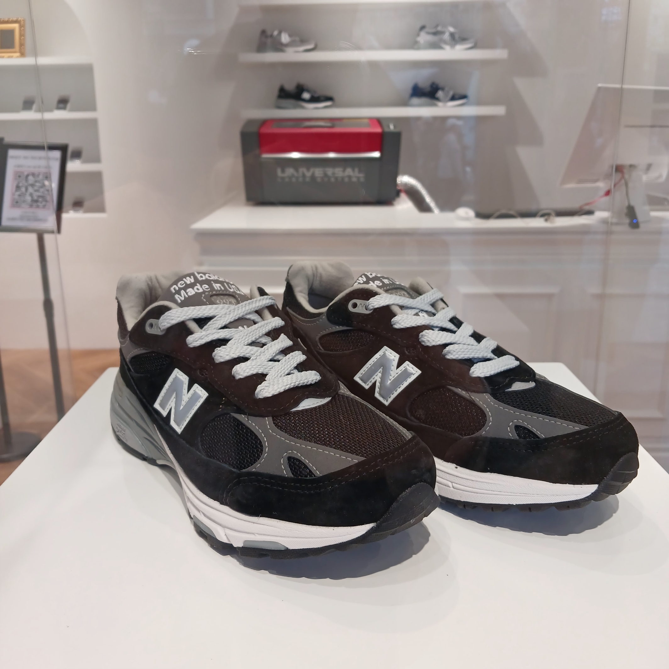 New Balance 992 Made in USA Grey - D Standard, New Balance 991 Made in UK Grey 착용 스타일 - 3