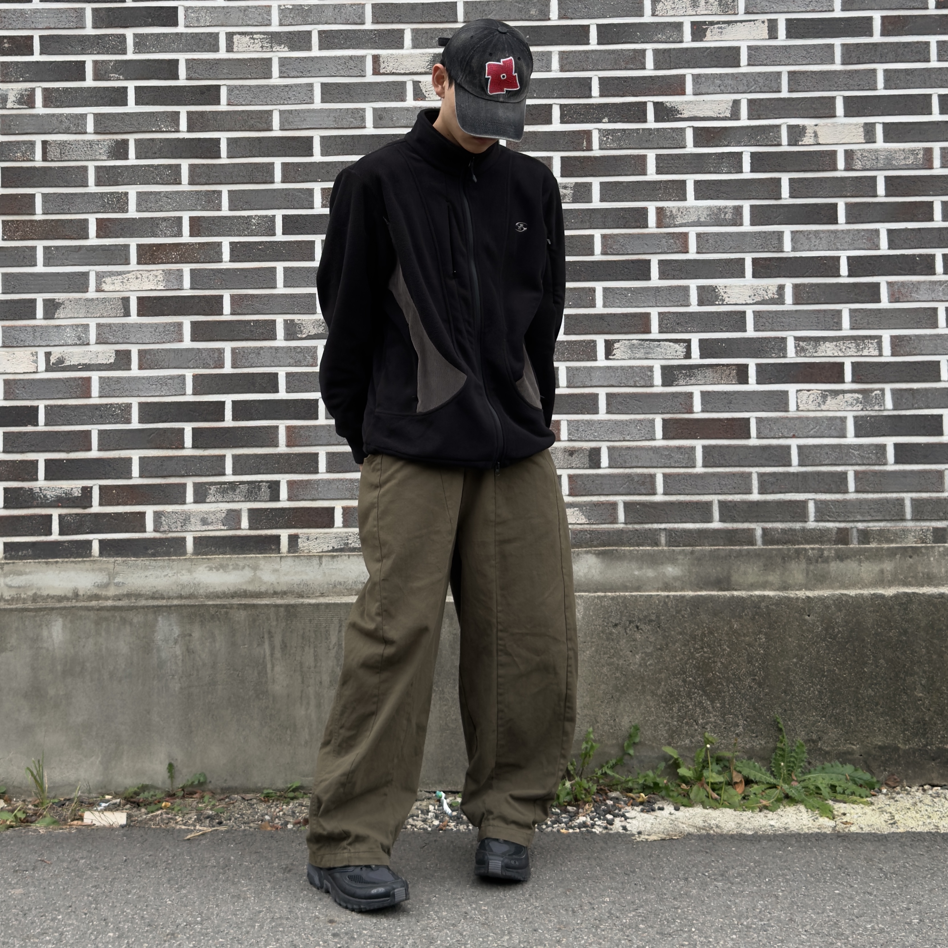 Sansan Gear Fleece Jacket Black, Salomon ACS Pro Black 착용 스타일 - 3