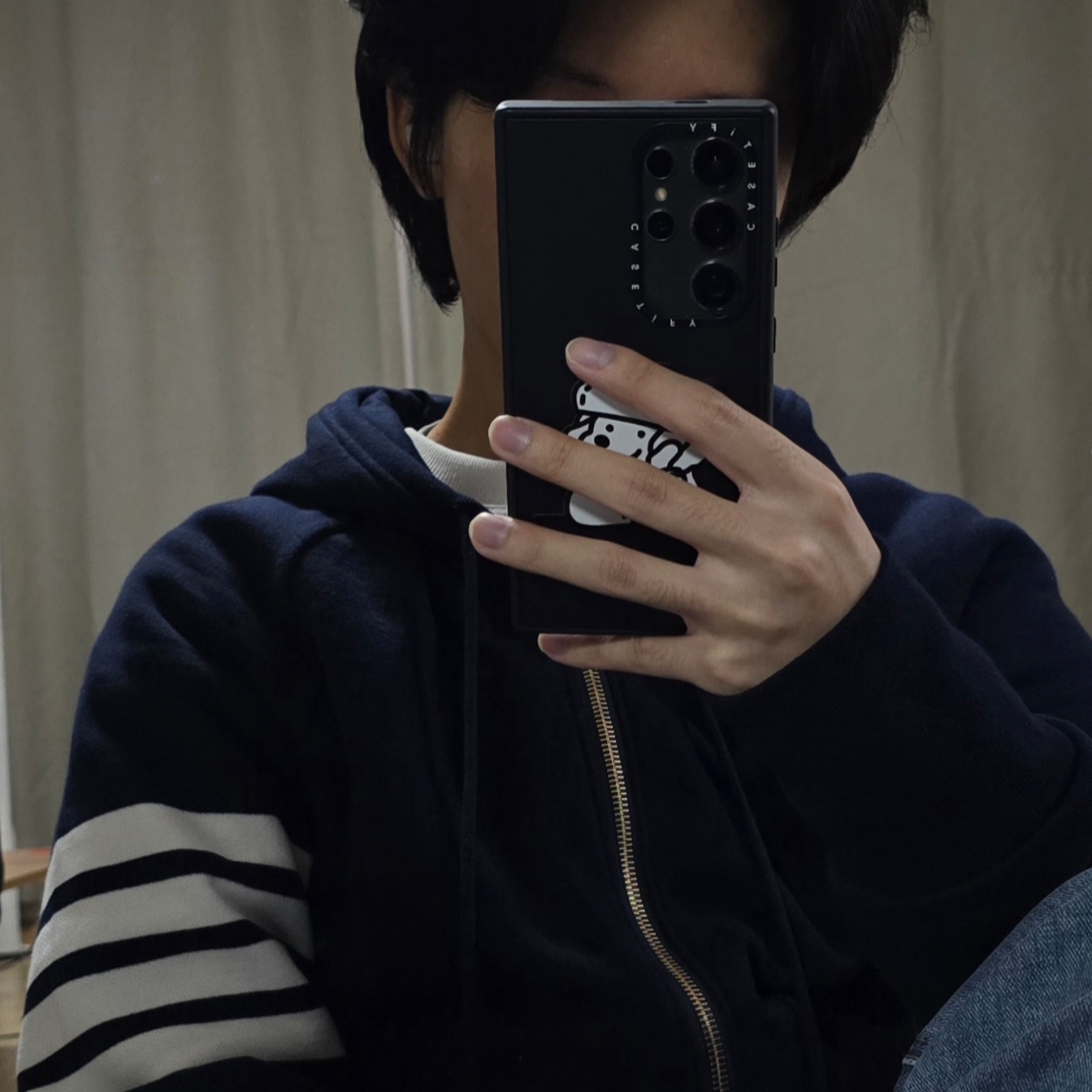 Thom Browne Engineered 4-Bar Zip Hoodie Navy 착용 스타일