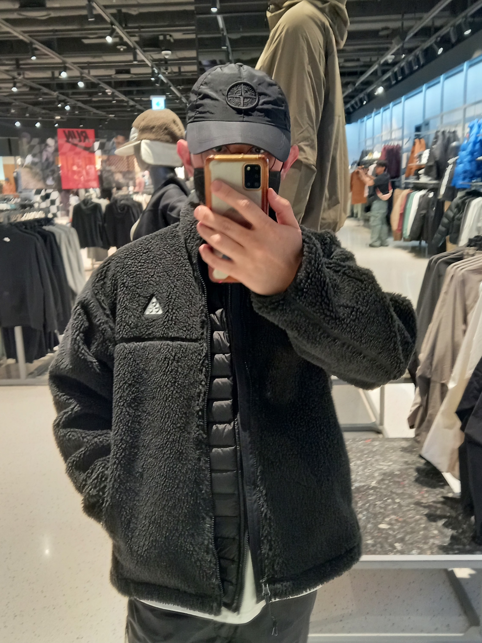 New Balance x Stone Island 991v2 Made in UK Black, Stone Island G0224 Packable Loom Woven Chambers R-Nylon Down TC Vest Black - 23SS 착용 스타일 - 3