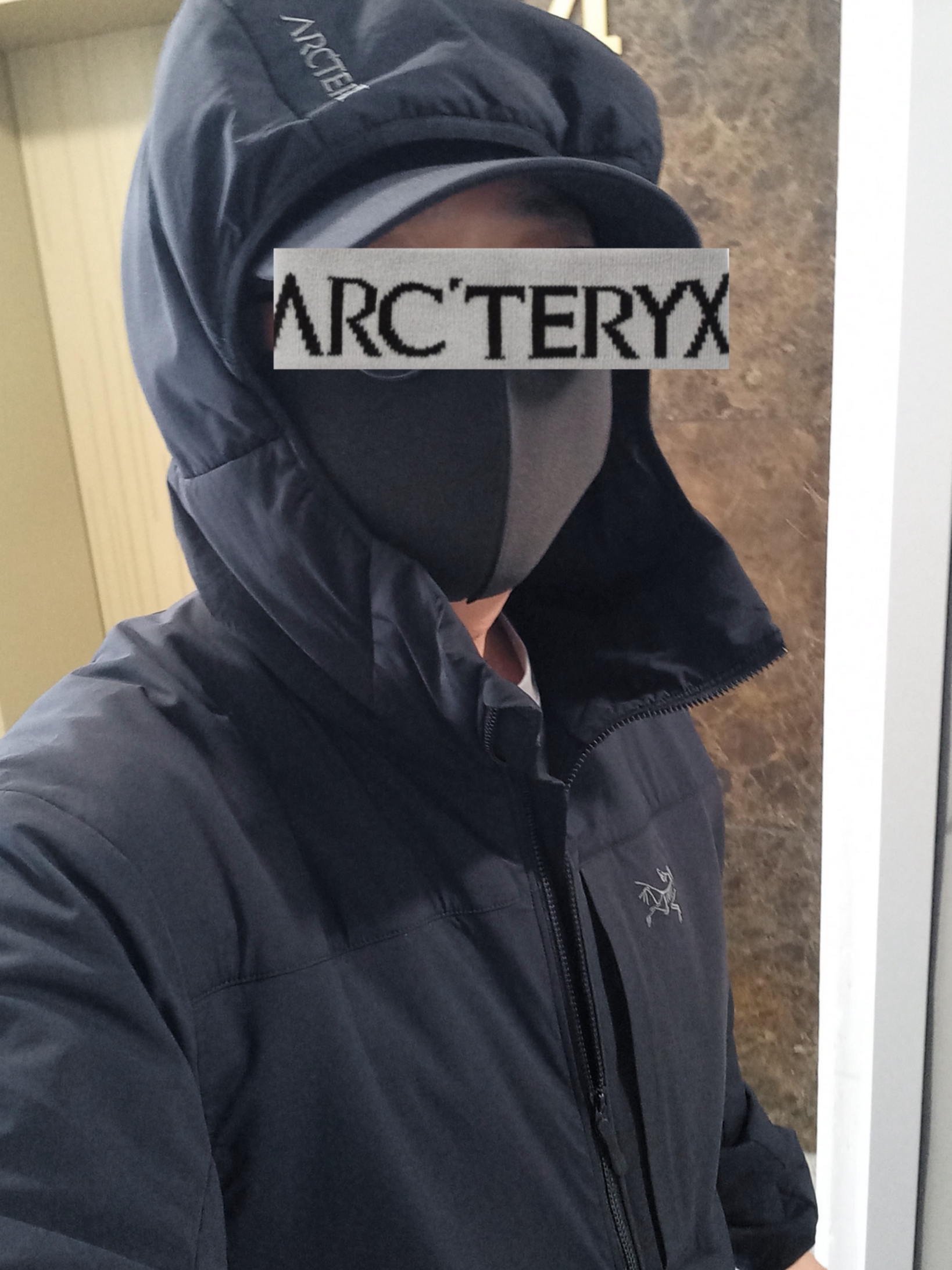 Arc'teryx Proton Hoody Black, Arc'teryx Proton Hoody Black 착용 스타일 - 1