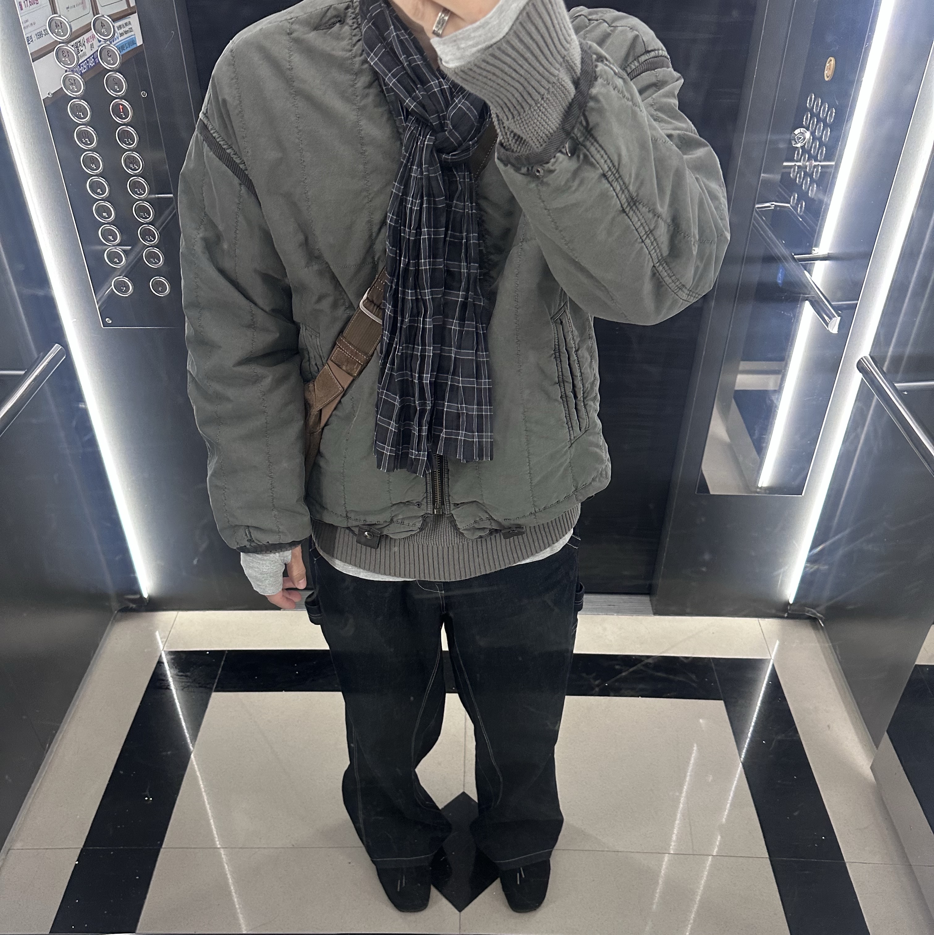 Polyteru Human Index Human Inner Layer Boat Neck Melange Gray, [프리오더] Polyteru Wallabee Shoes Woven Black 착용 스타일