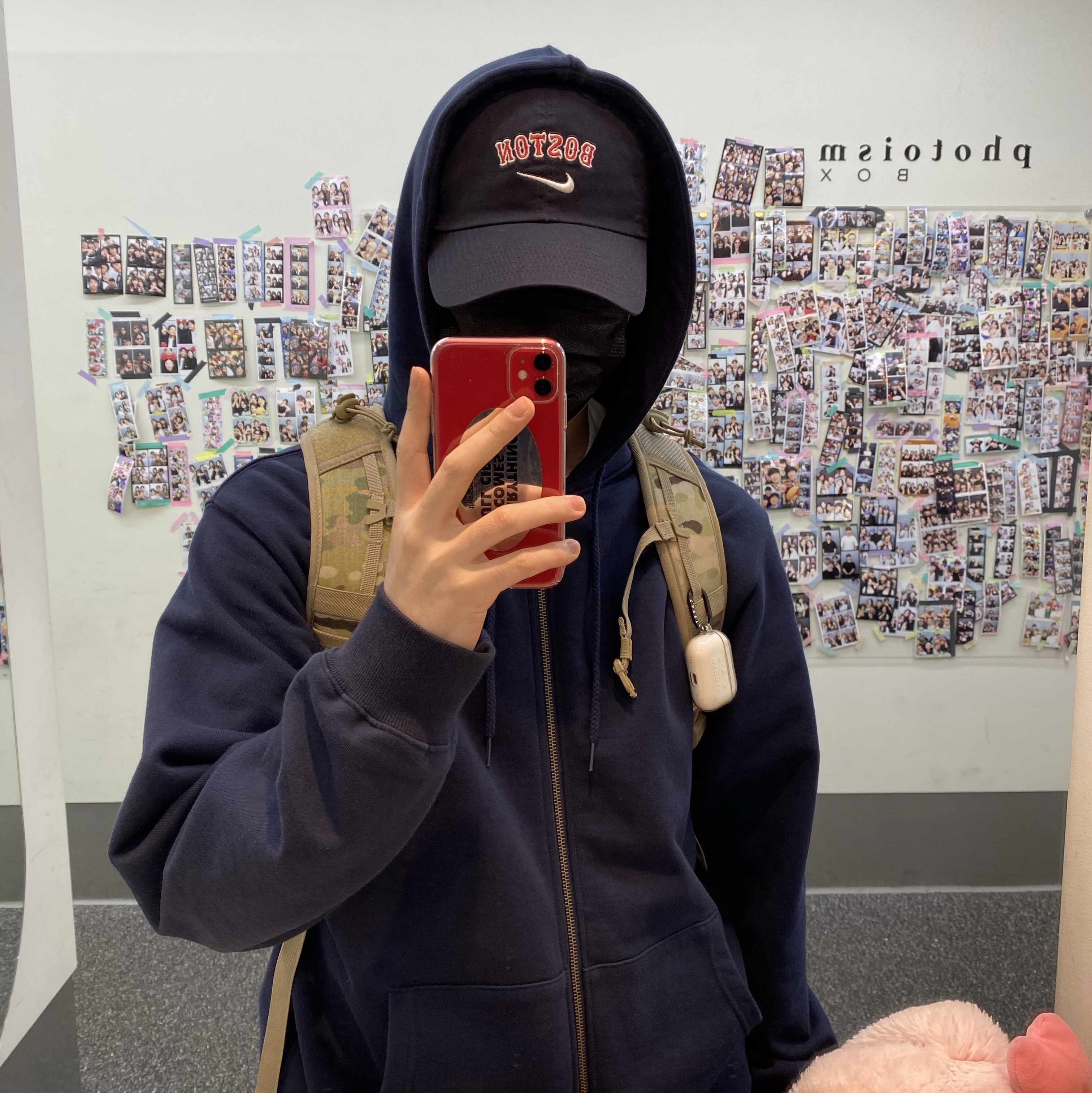 New Balance x Thisisneverthat 550 Lavender Black, Casetify x IAB Studio Single White Logo AirPods Pro Case Clear 착용 스타일 - 3