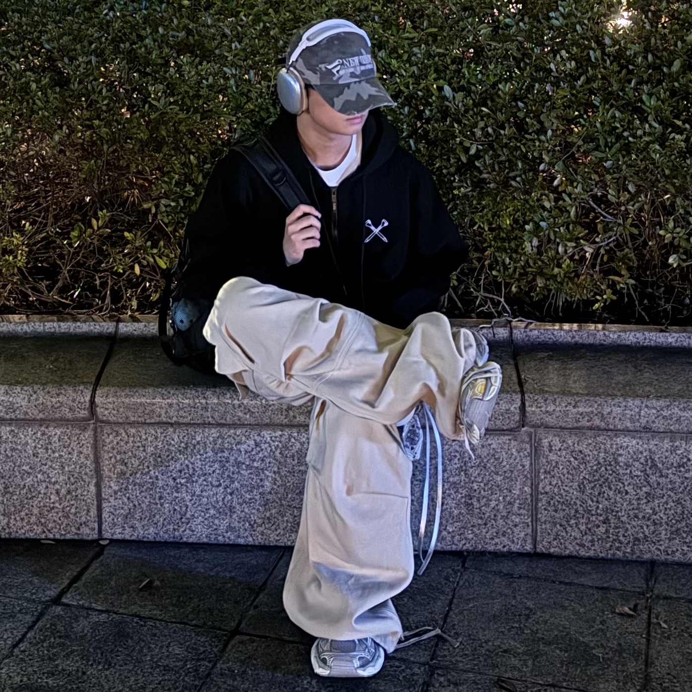 Nonnod Side Zip Cargo Pants Beige, ETCE New Vision Camo Cap Light Camo 착용 스타일 - 4